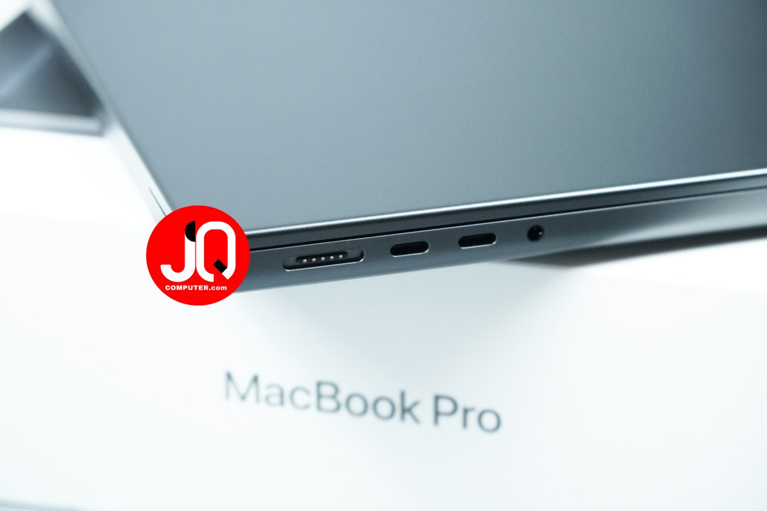 MacBook Pro 14" Apple M3 Pro - Image 13