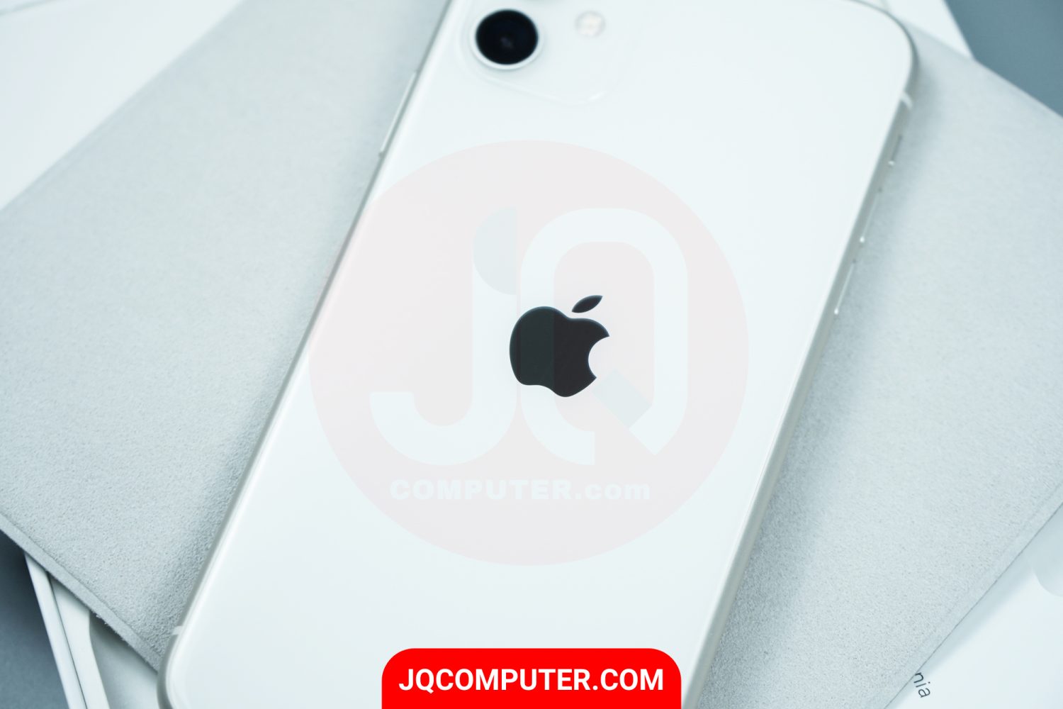 iPhone 11 - Image 4