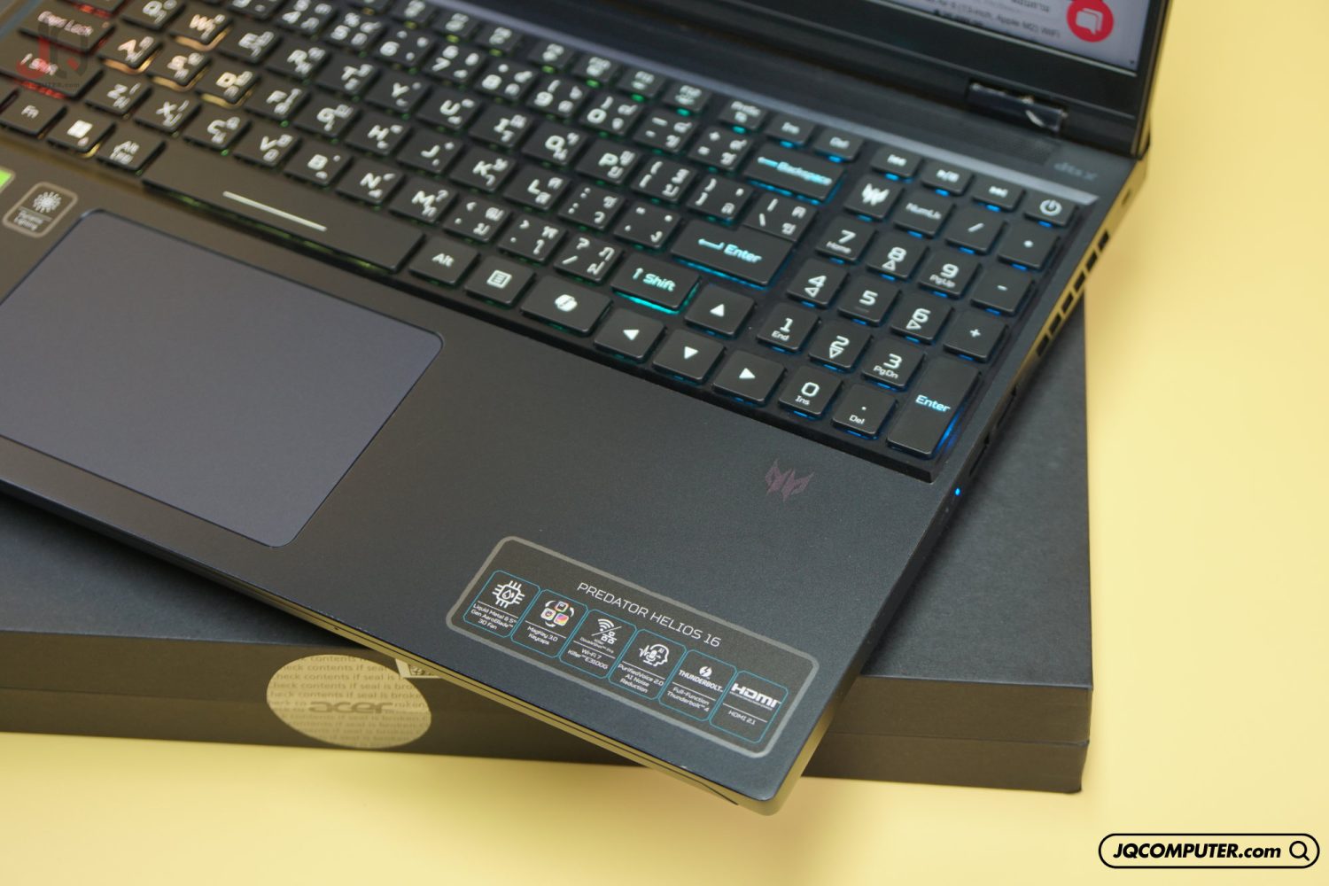Acer Predator Helios 16  (PH16-72-92WW) - Image 4