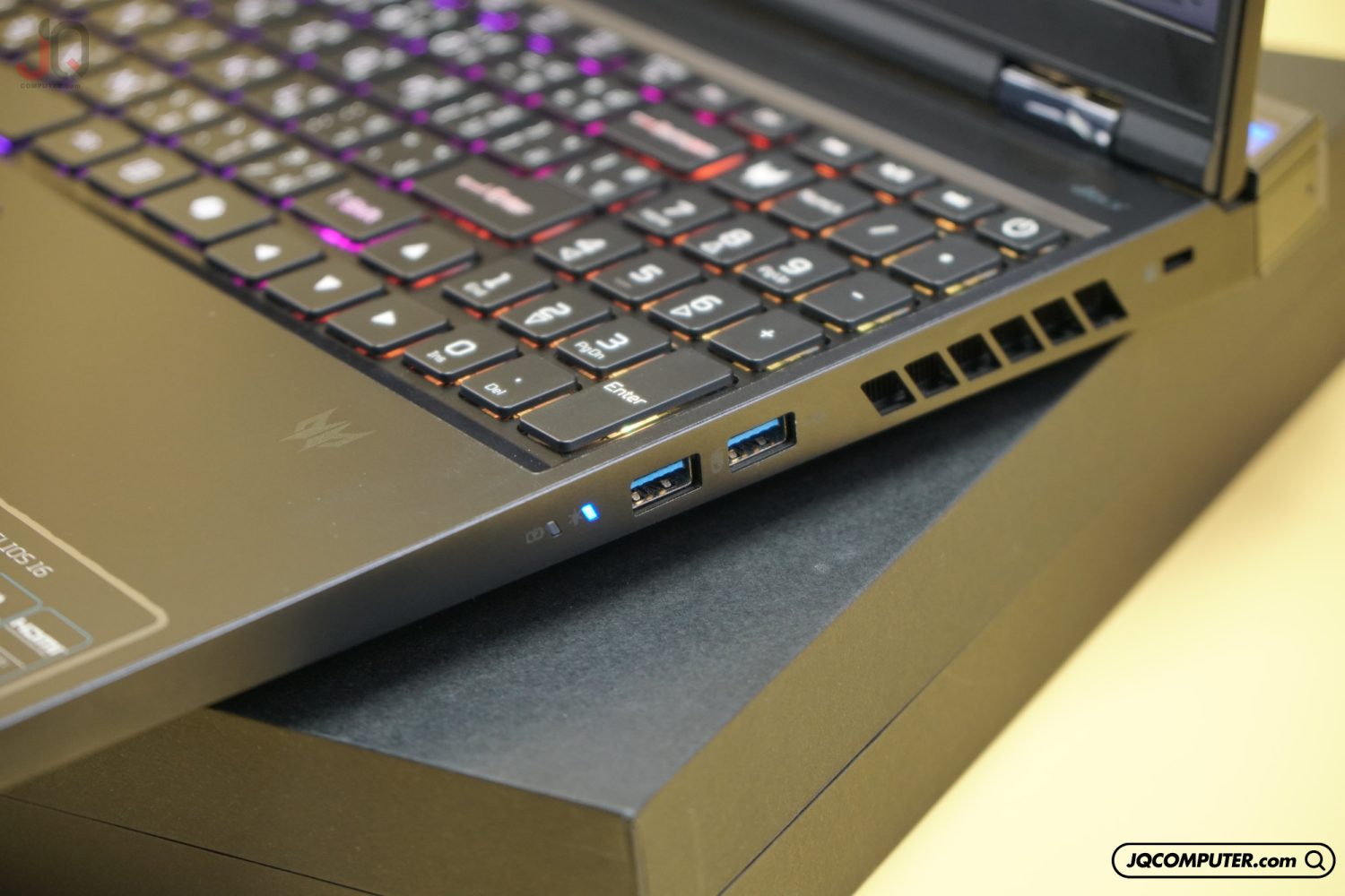Acer Predator Helios 16  (PH16-72-92WW) - Image 14