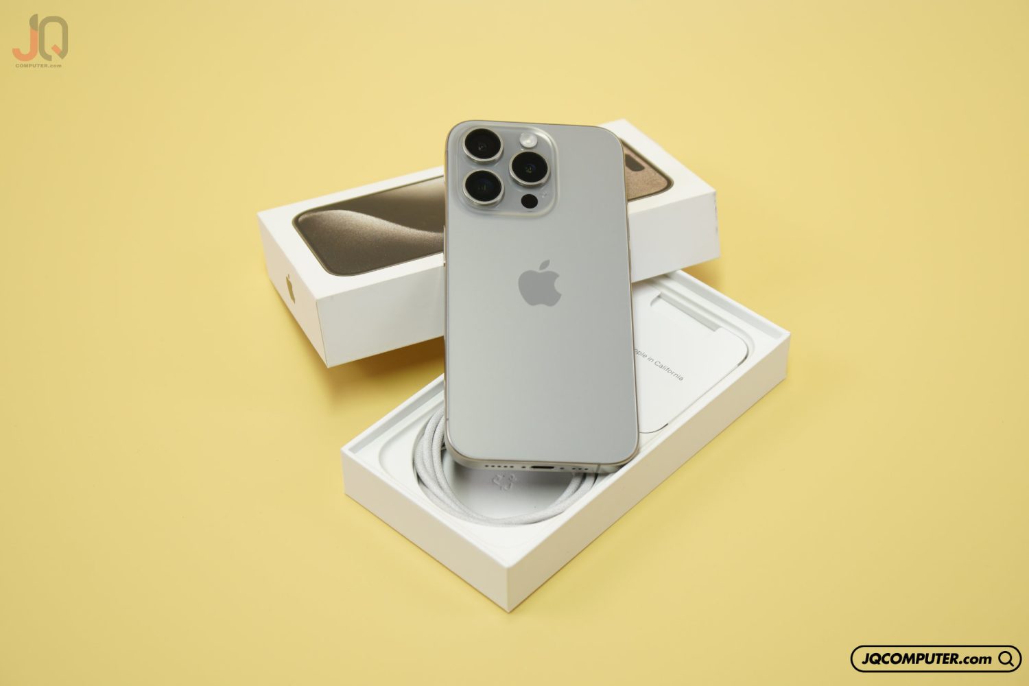 iPhone 15 Pro - Image 2