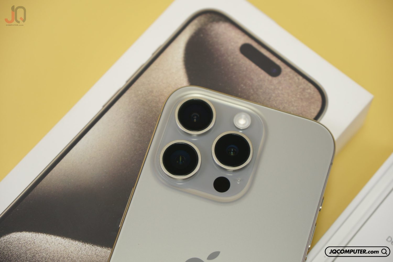 iPhone 15 Pro - Image 11