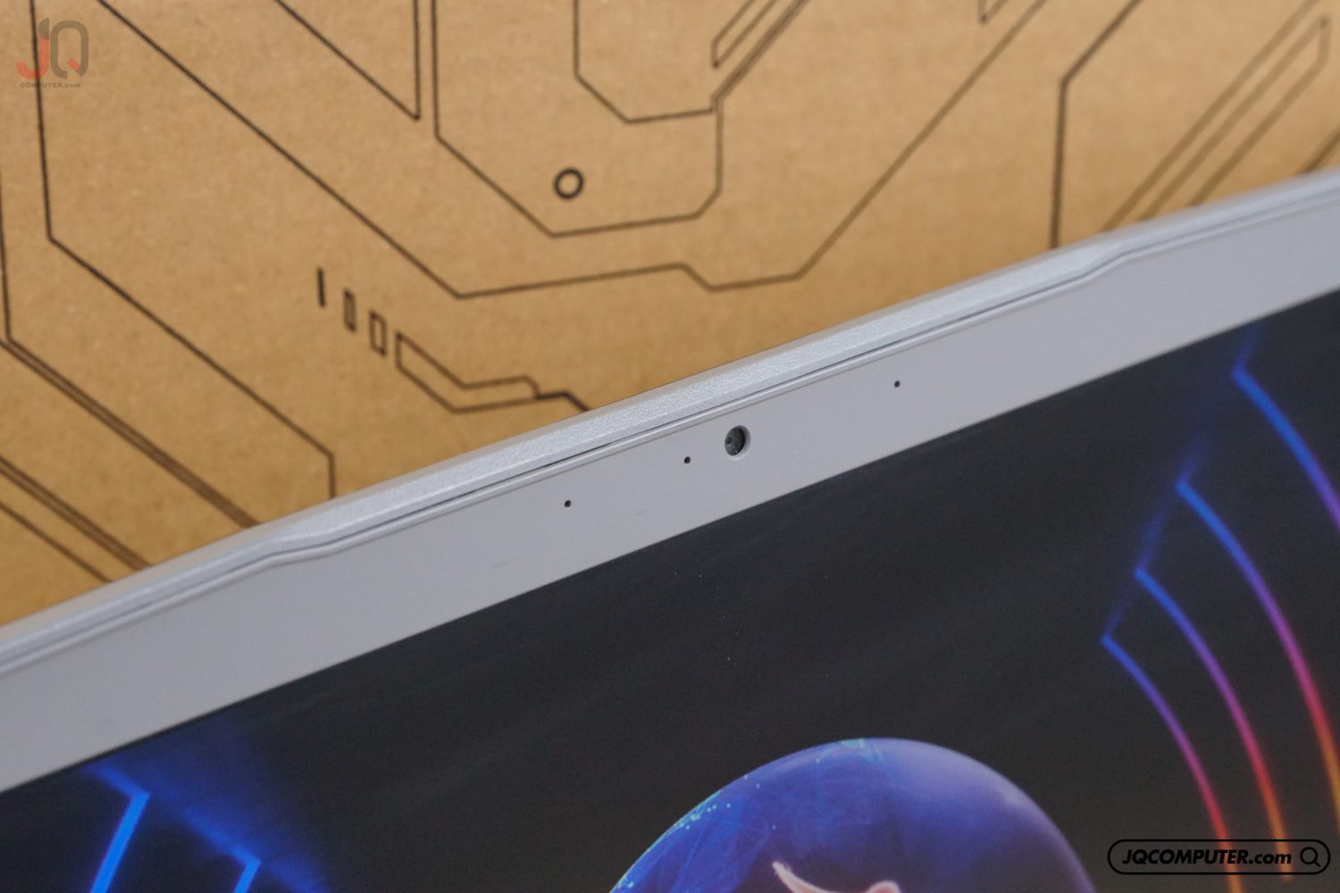 MSI Thin 15 - Image 13