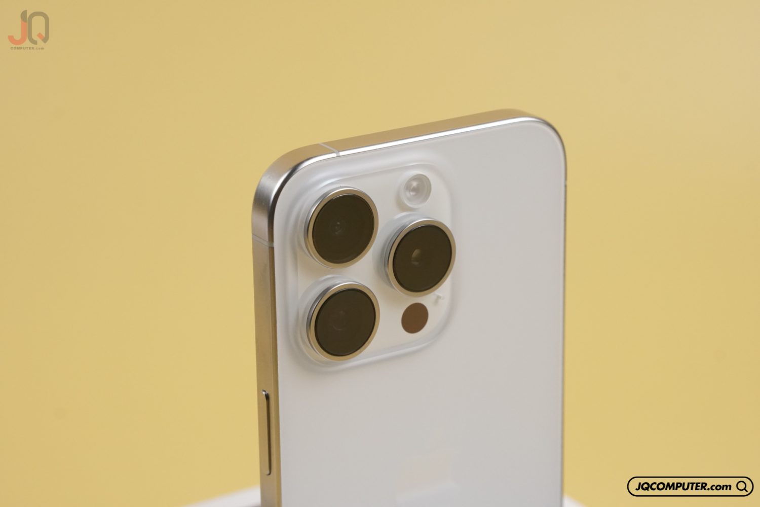 iPhone 15 Pro - Image 5
