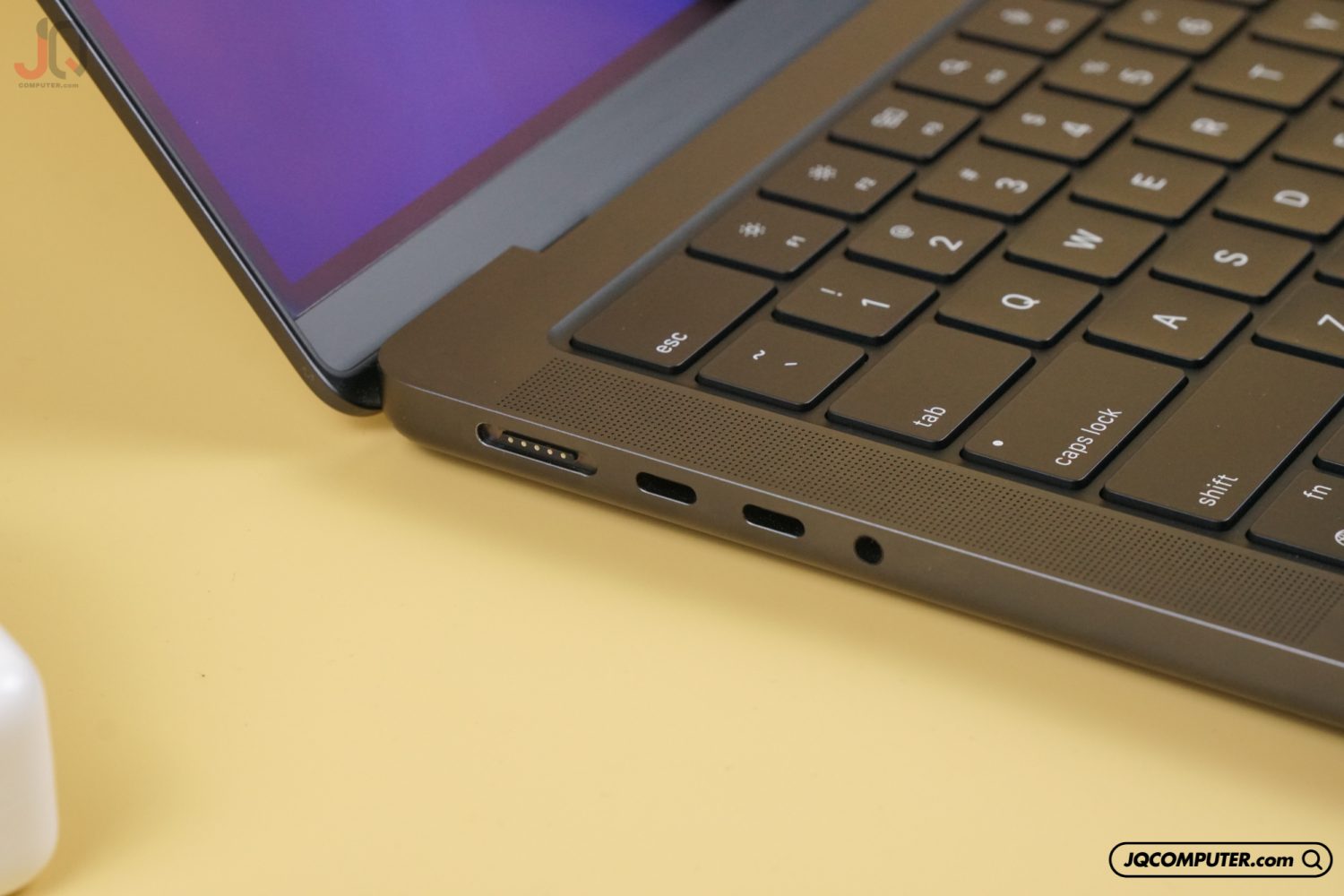 MacBook Pro 14 Apple M3 Max - Image 12