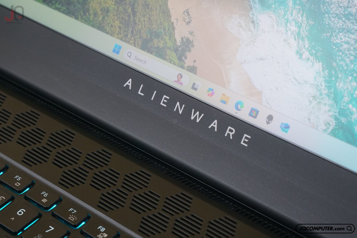 Dell  Alienware M15 R6 - Image 17