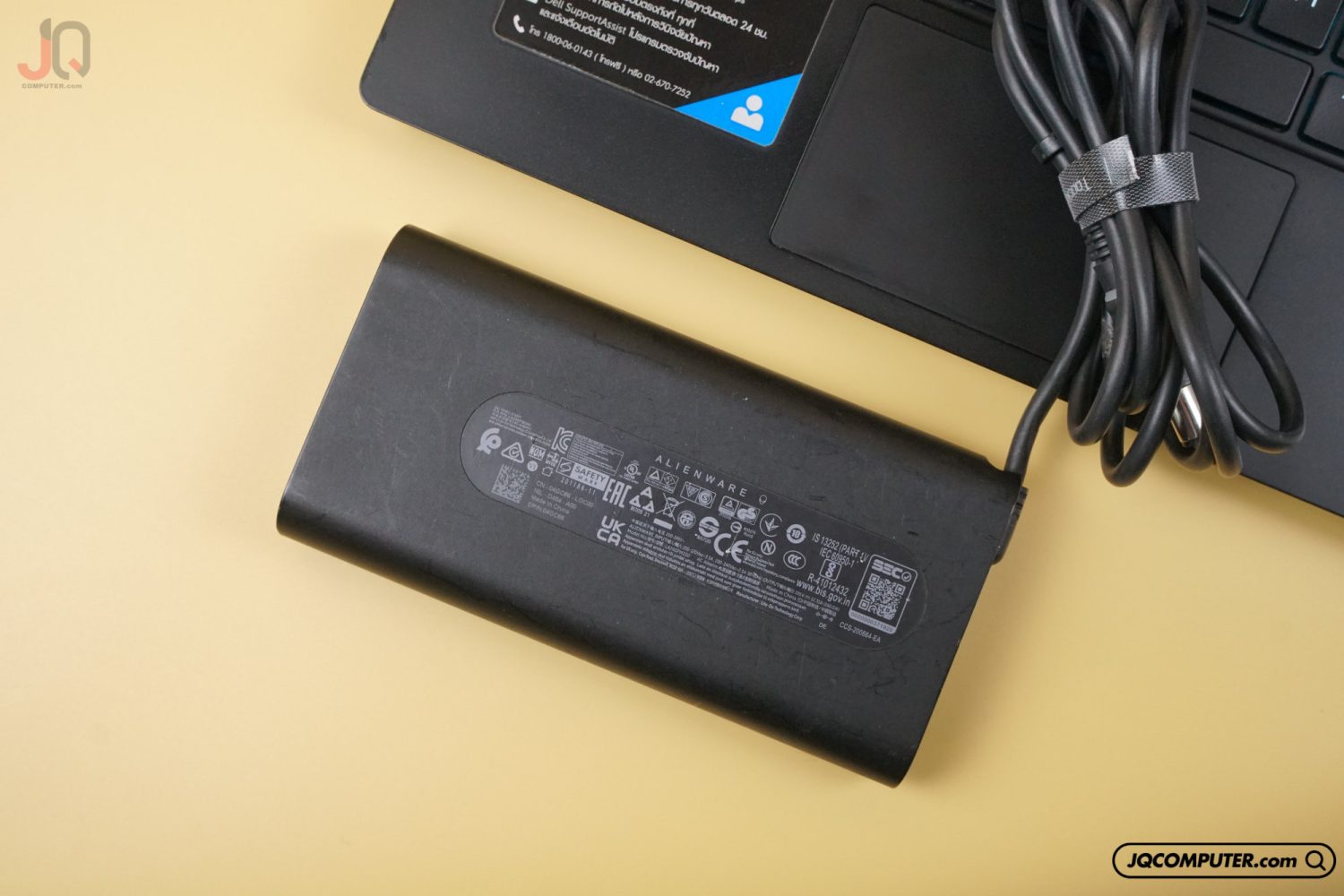 Dell  Alienware M15 R6 - Image 24