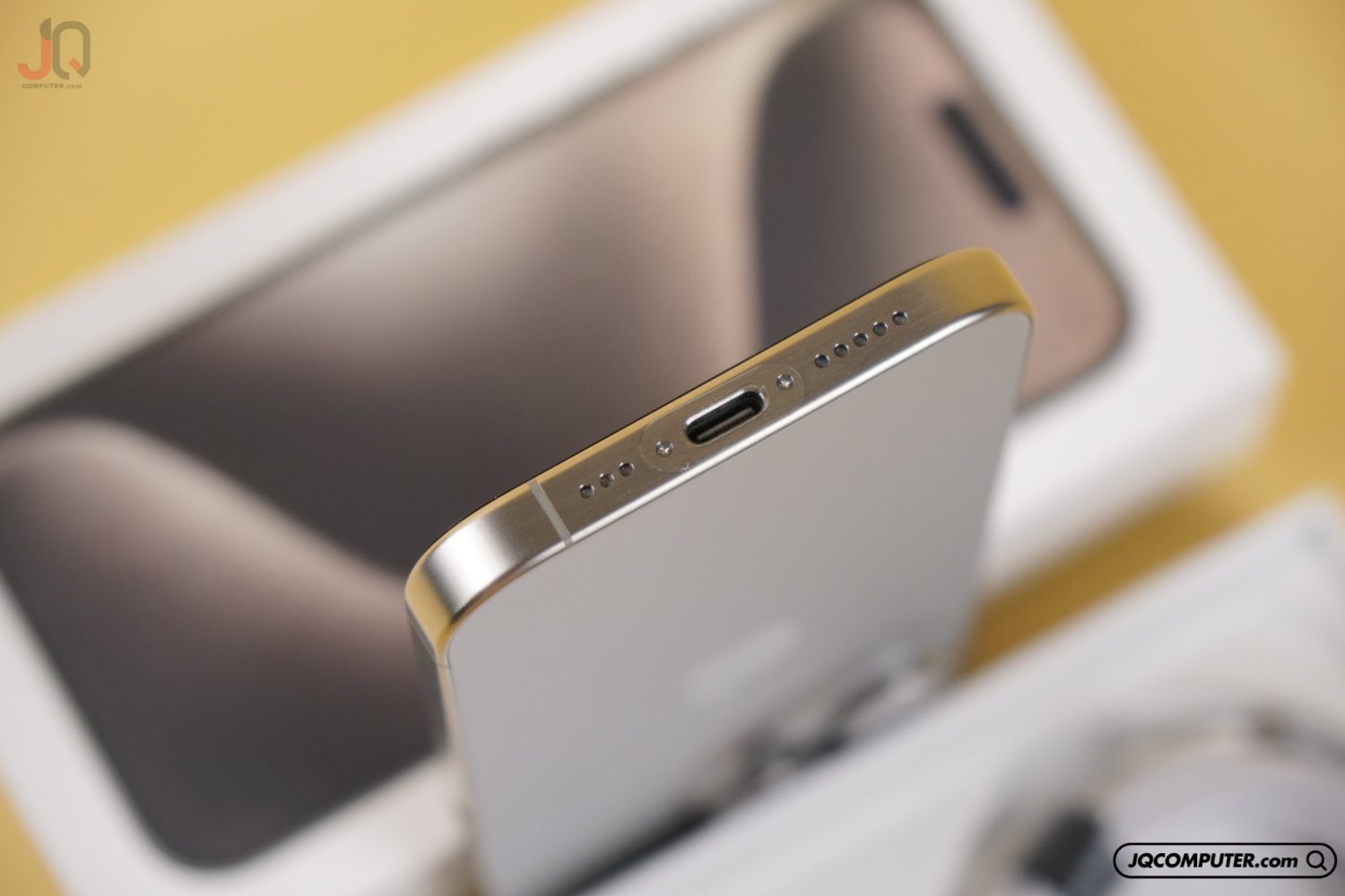 iPhone 15 Pro - Image 8