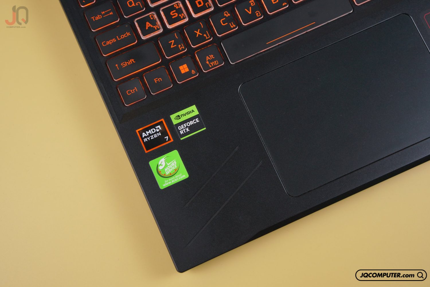 Acer Nitro V16 - Image 3