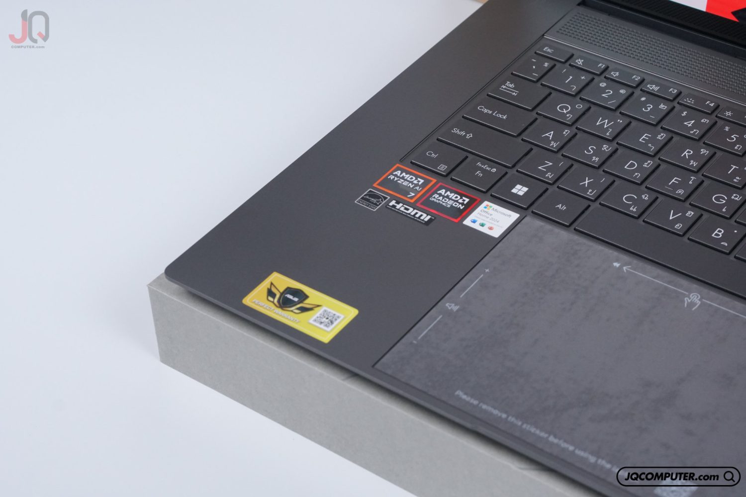 Asus Zenbook S16 Ai (OLED) - Image 3