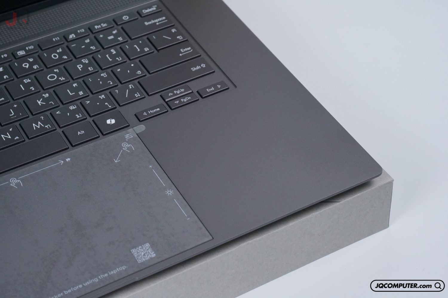 Asus Zenbook S16 Ai (OLED) - Image 4