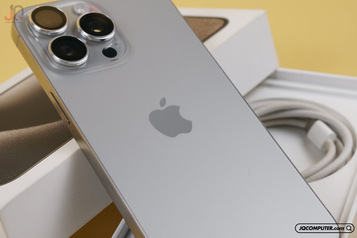 iPhone 15 Pro Max - Image 7