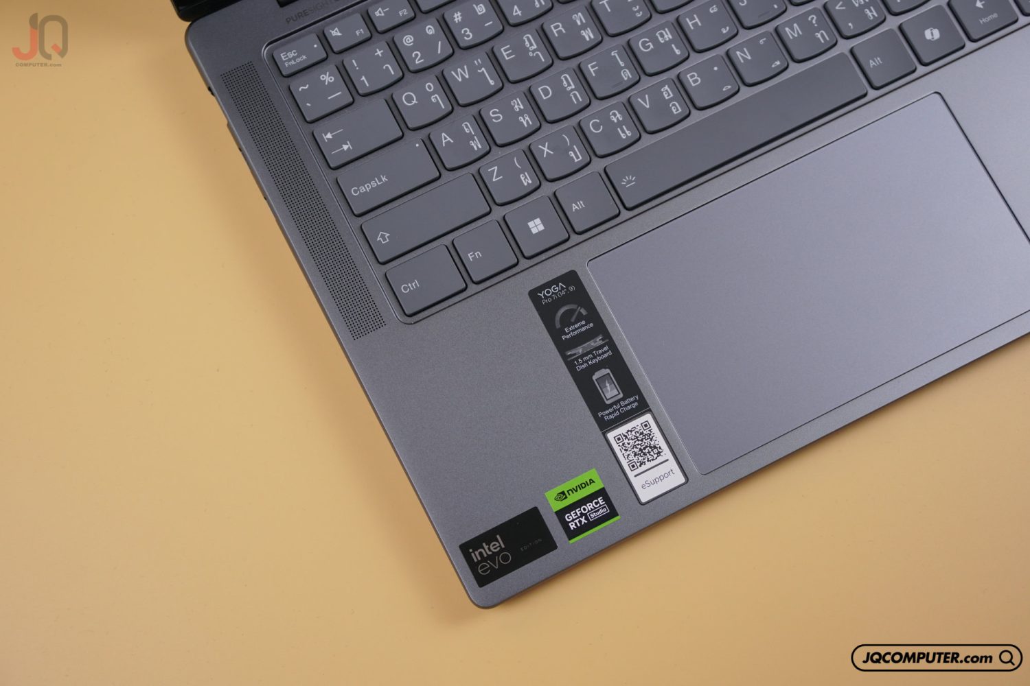 Lenovo Yoga Pro 7 - Image 3