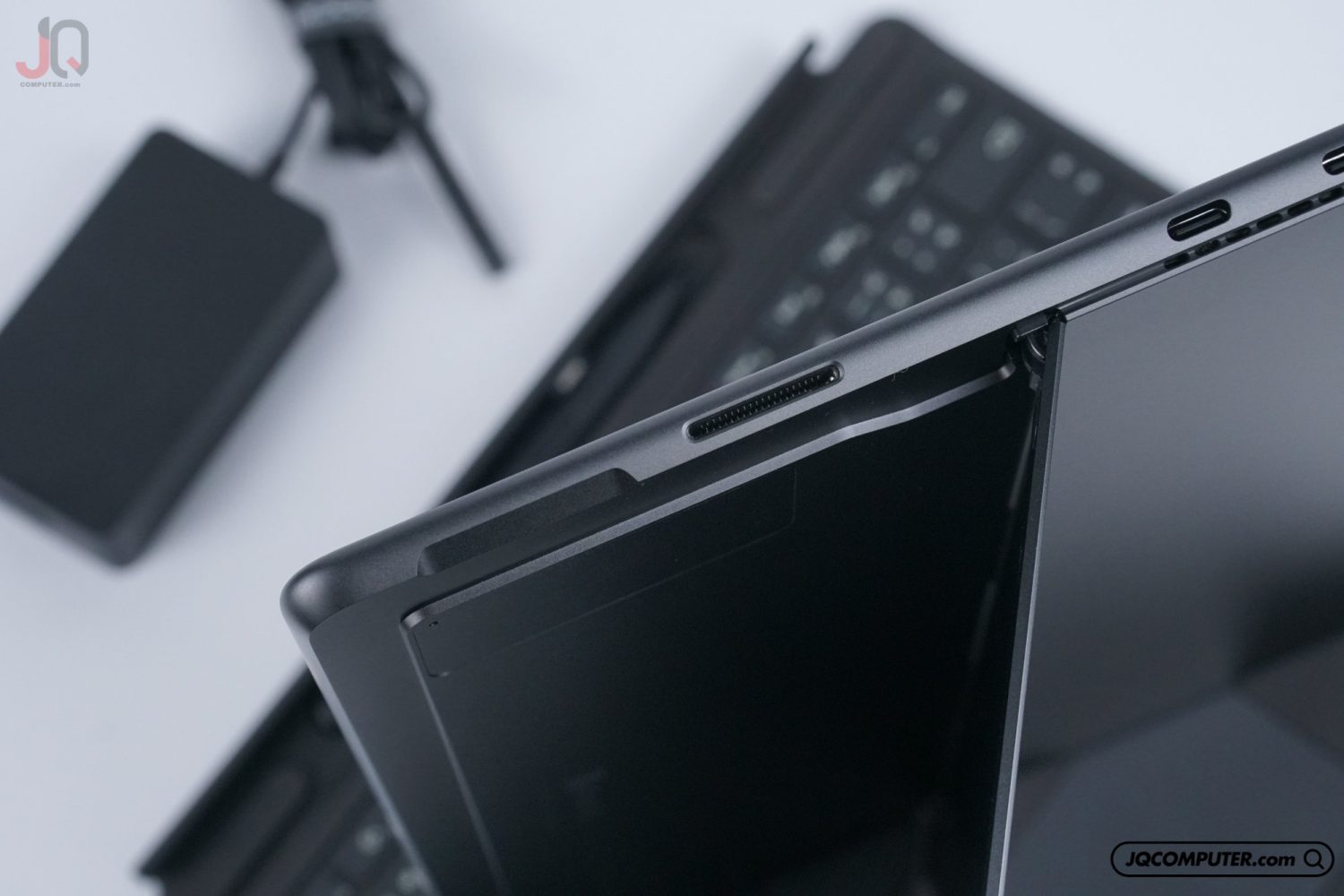 Microsoft Surface Pro 8 - Image 19