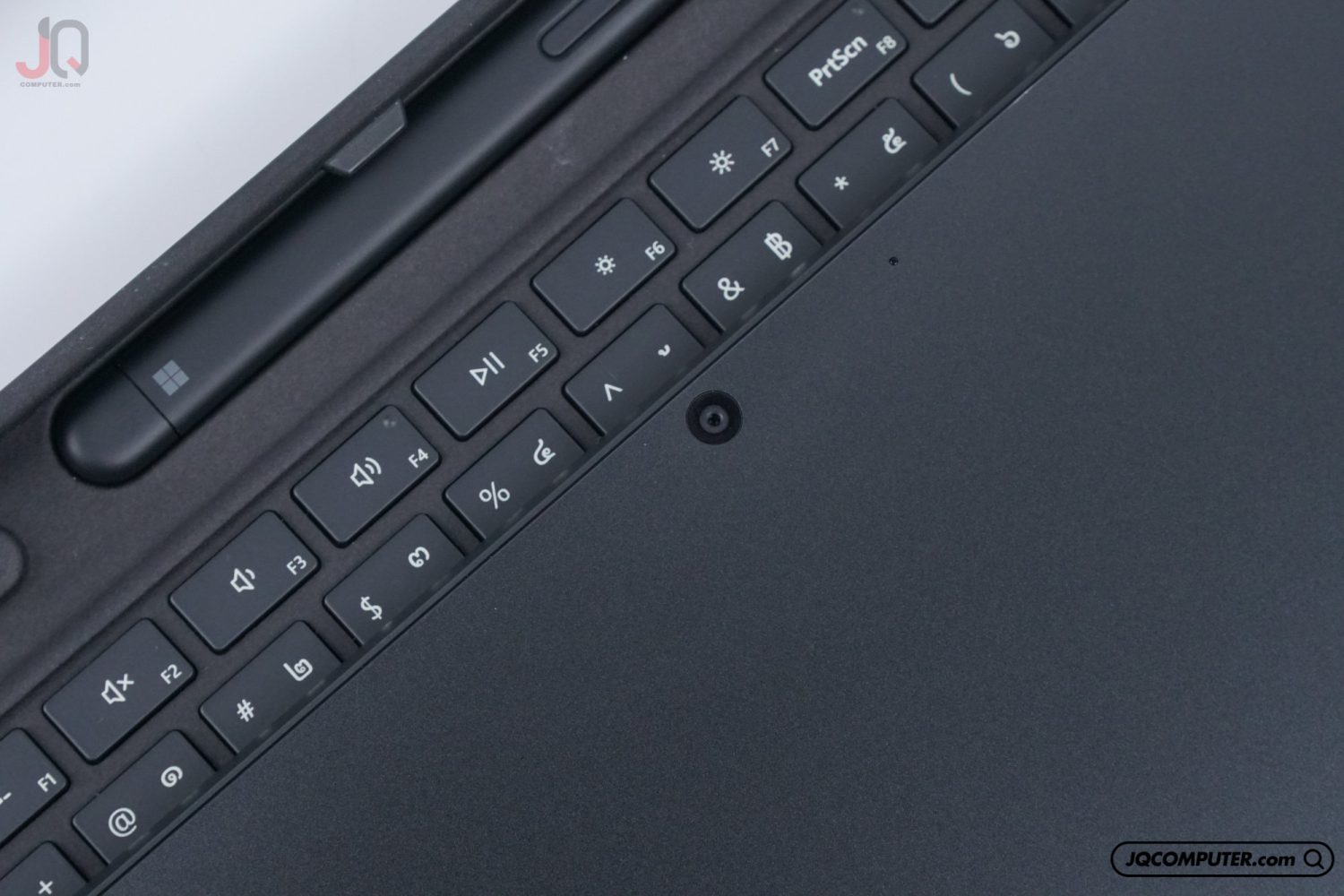 Microsoft Surface Pro 8 - Image 22