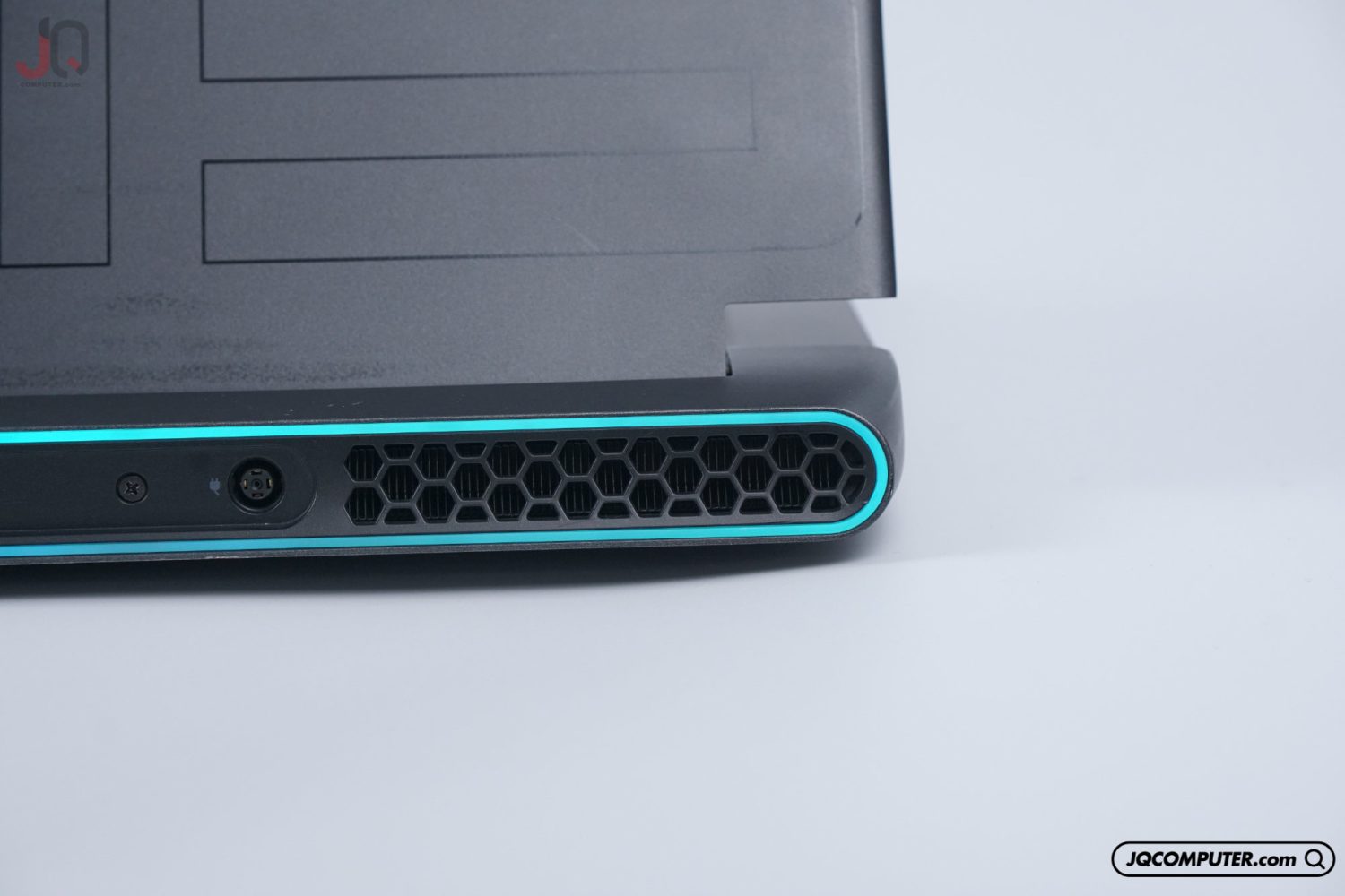 Dell Alienware M15 R6 - Image 17