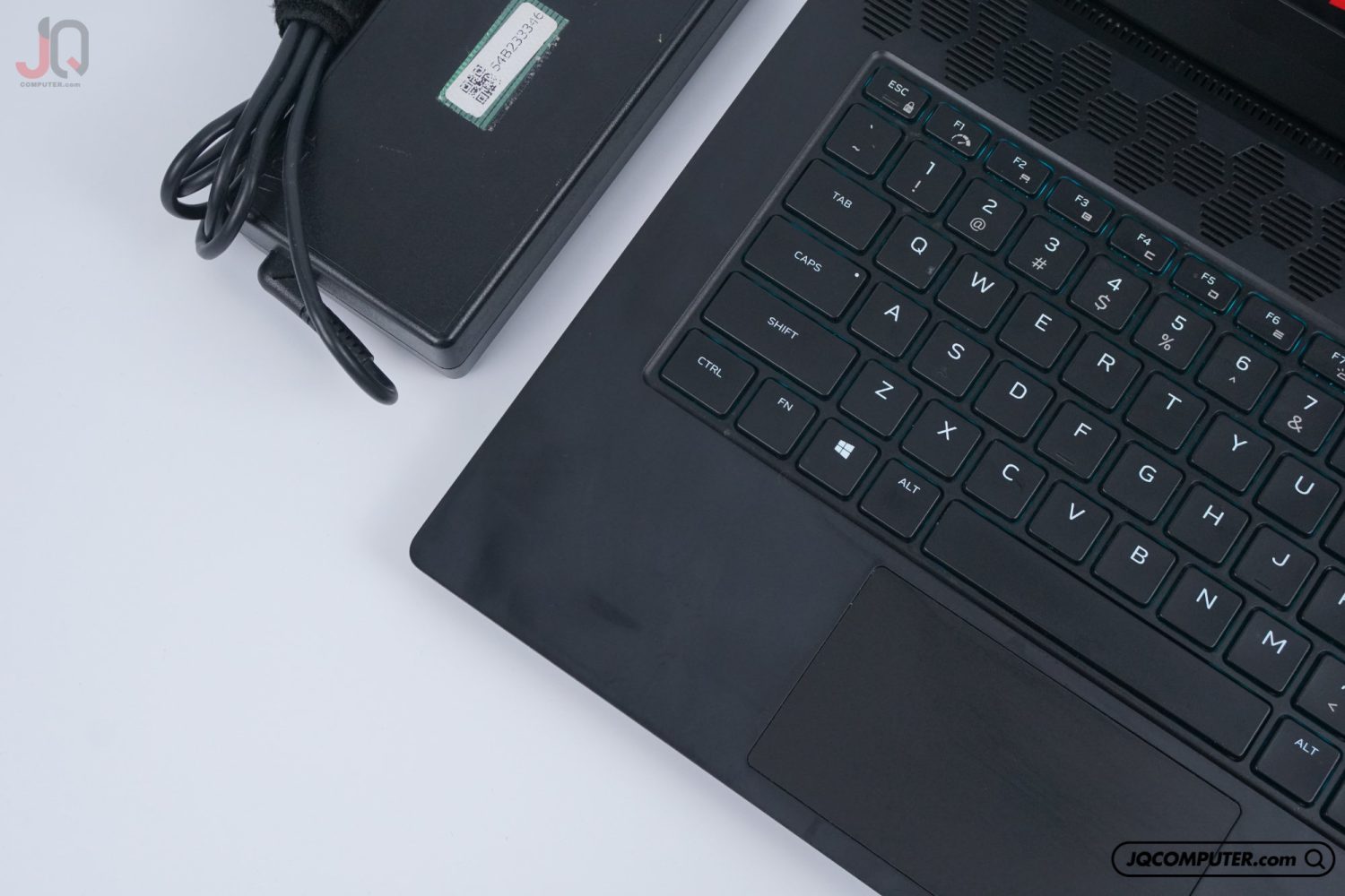 Dell Alienware M15 R6 - Image 3