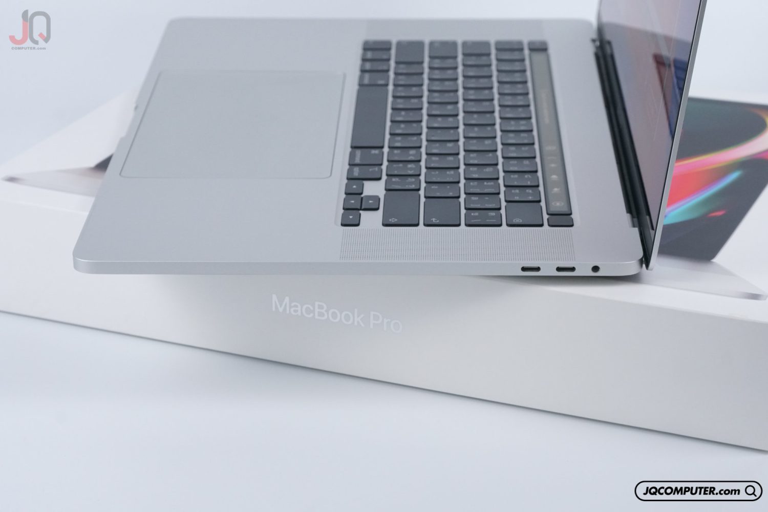 MacBook Pro 16 Intel Core i9 - Image 15