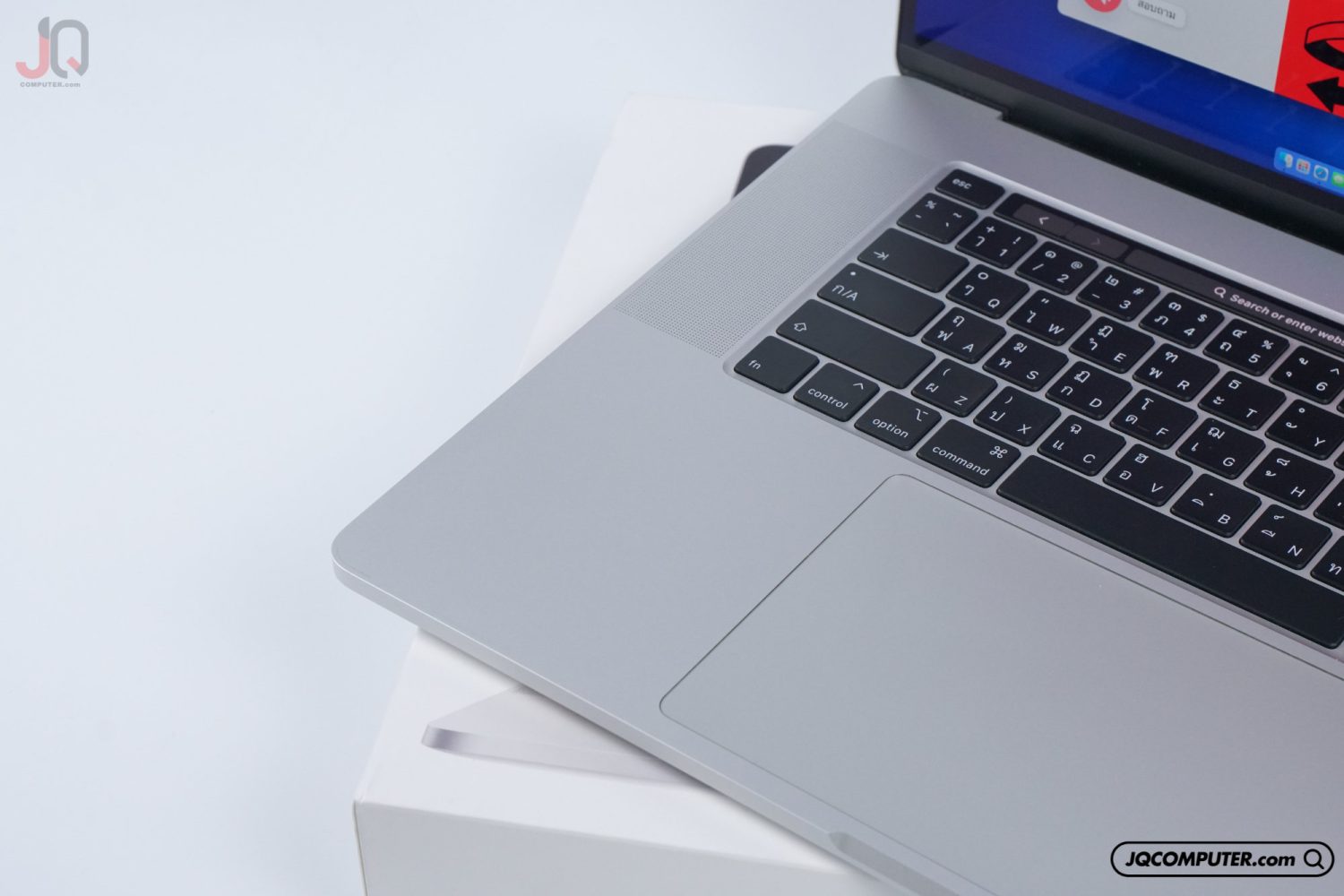 MacBook Pro 16 Intel Core i9 - Image 3