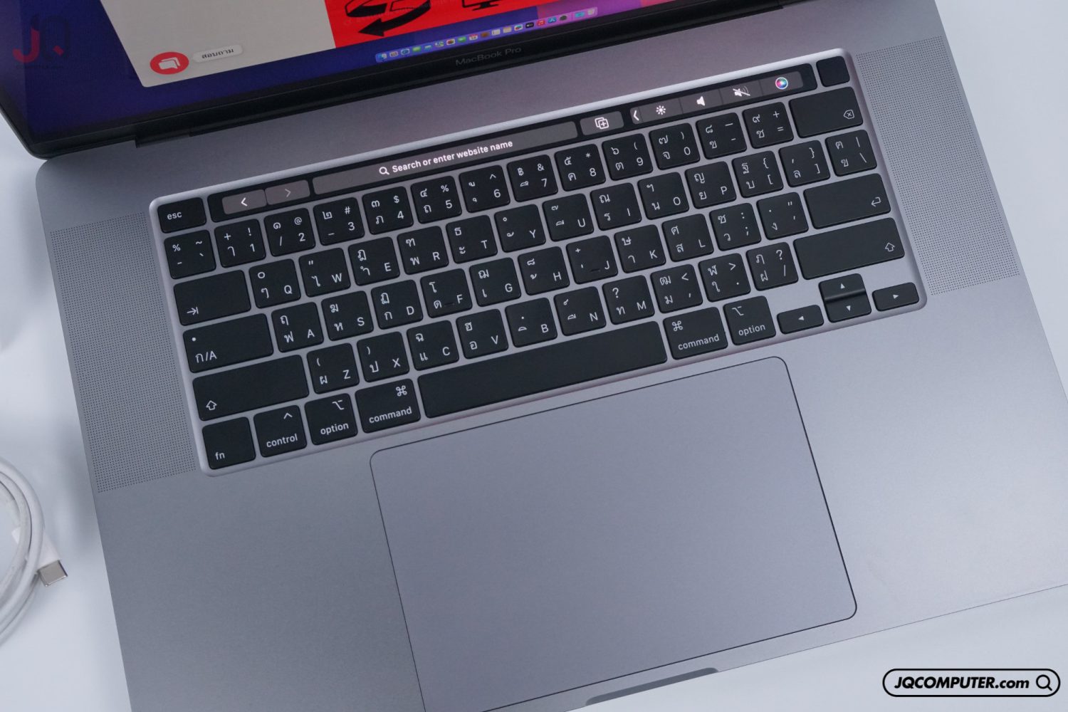MacBook Pro 16" Intel Core i7 (2019) - Image 5