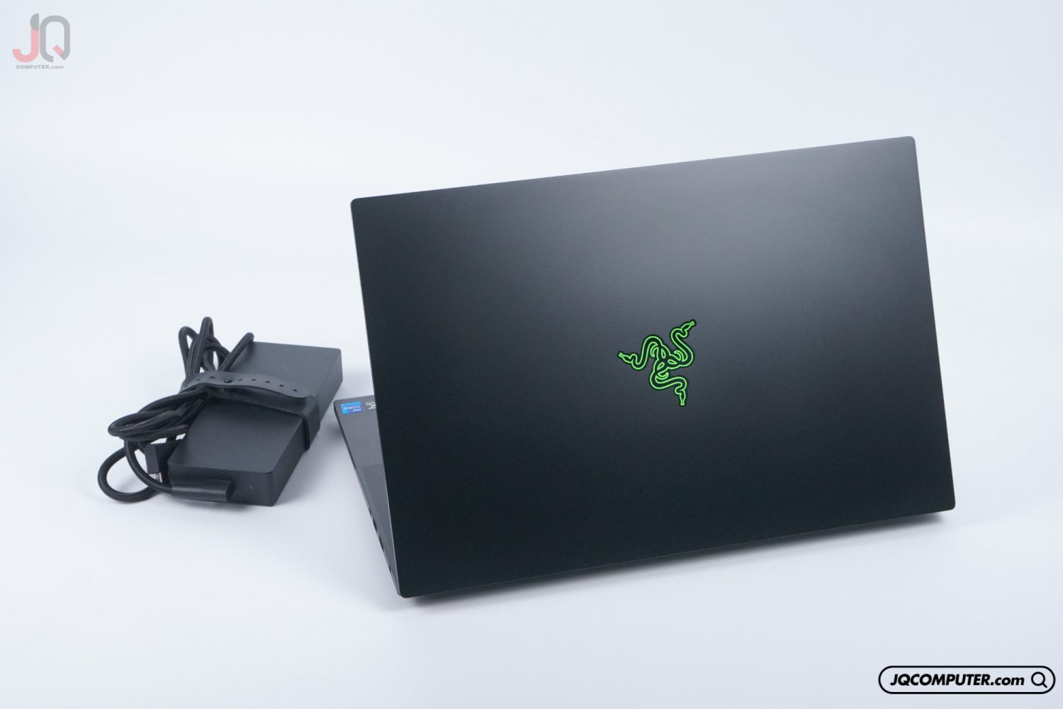 Razer Blade 15 Advanced - Image 2