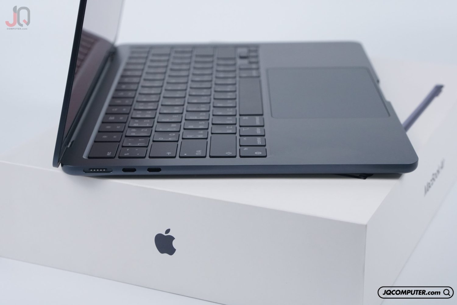 MacBook Air 13 Apple M3 - Image 9