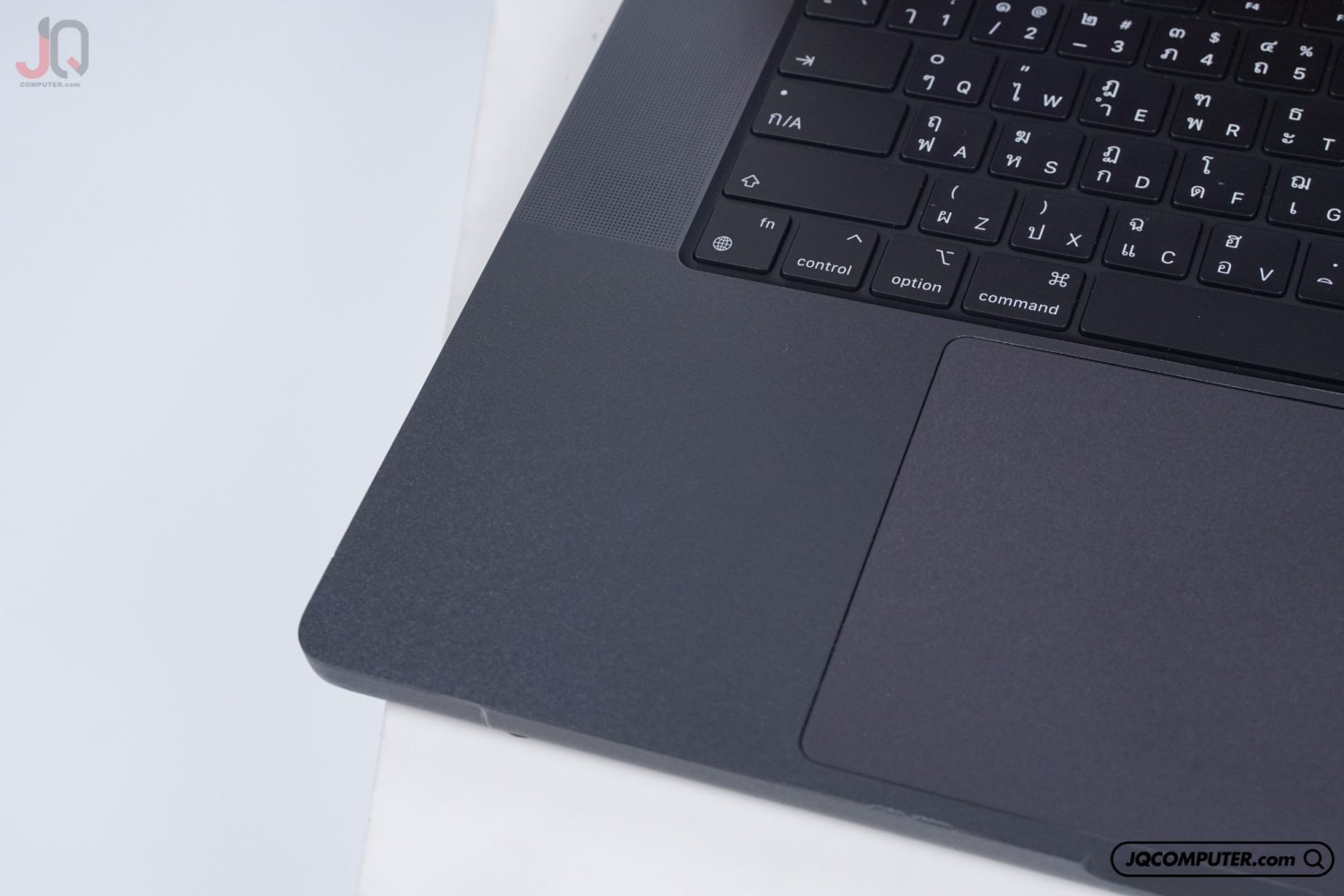 MacBook Pro 16 Apple M4 Max - Image 3