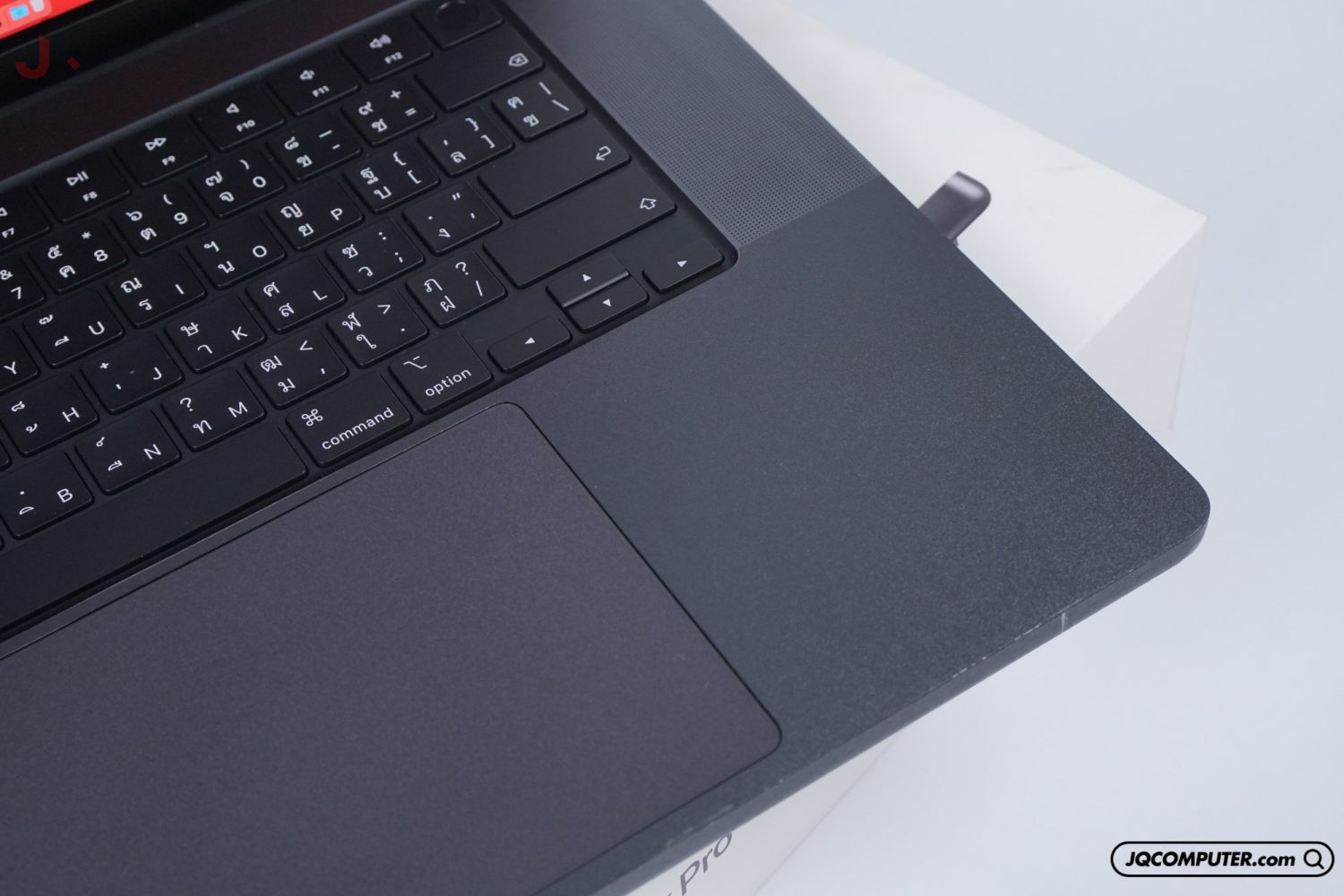 MacBook Pro 16 Apple M4 Max - Image 4