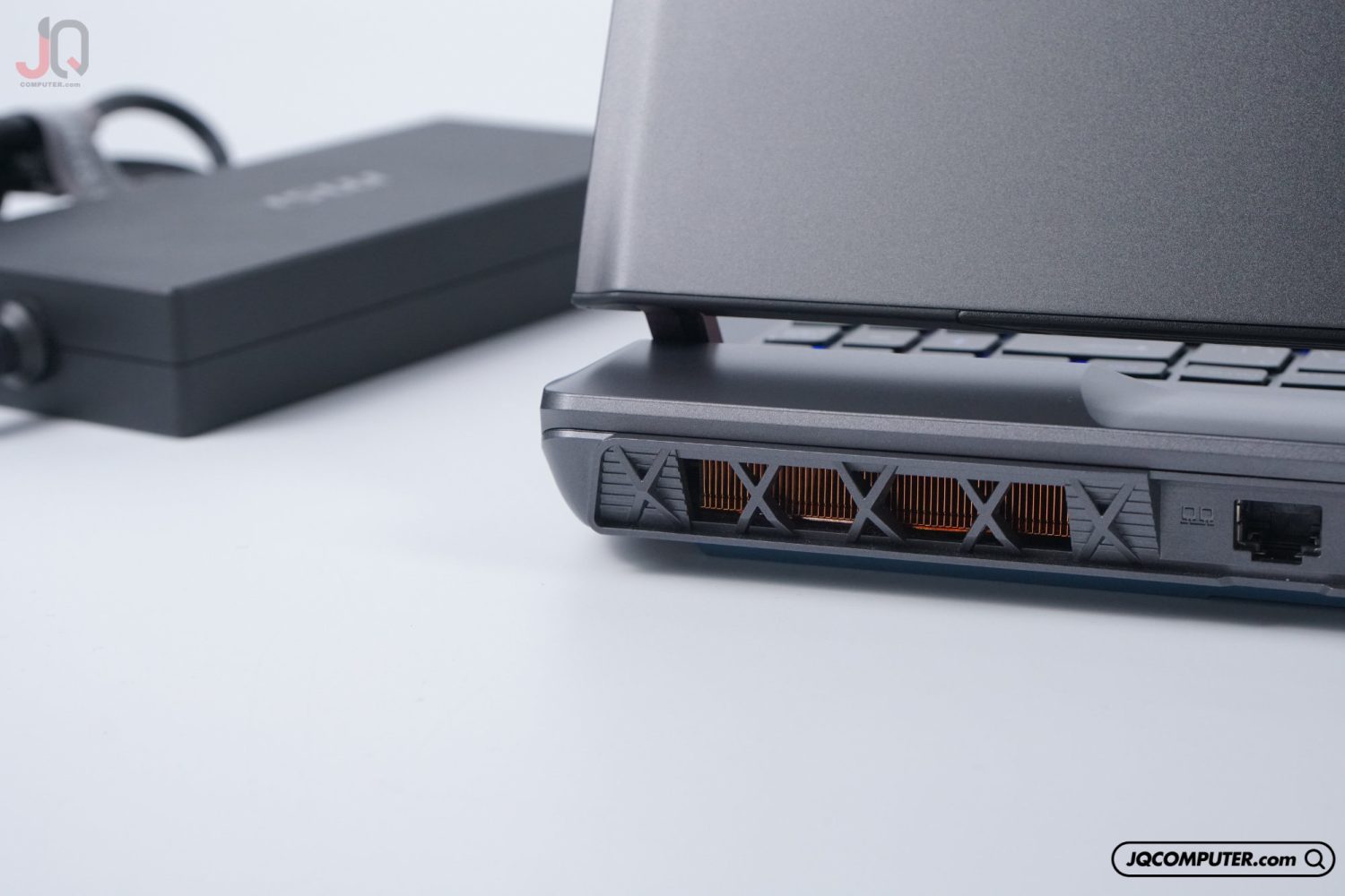 MSI Vector 16 HX - Image 16