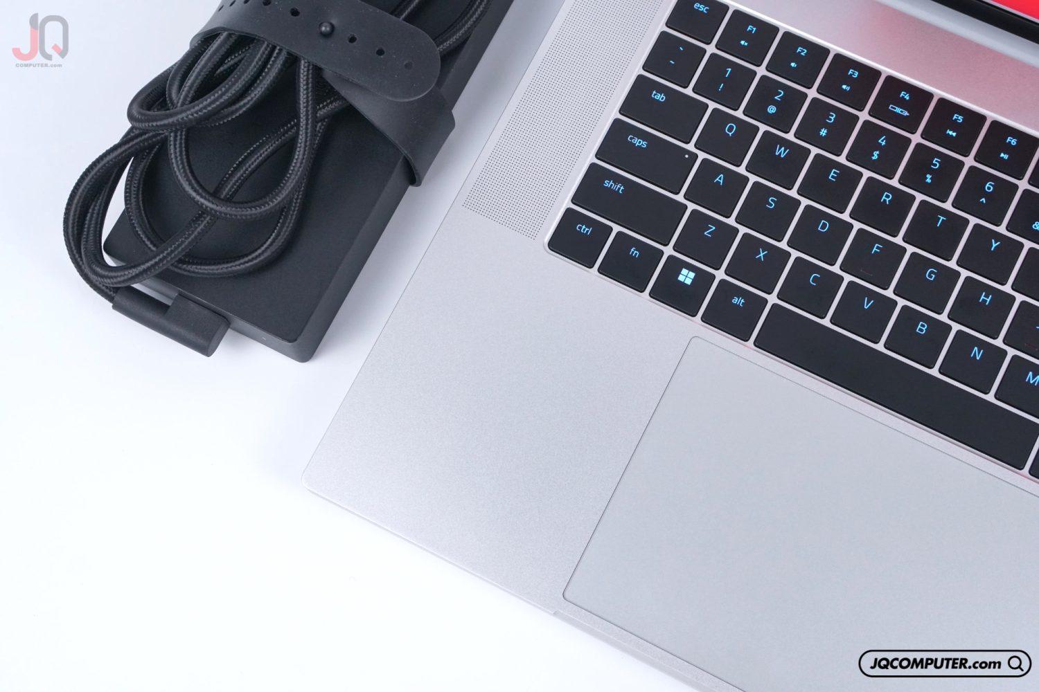Razer Blade 16 - Image 3
