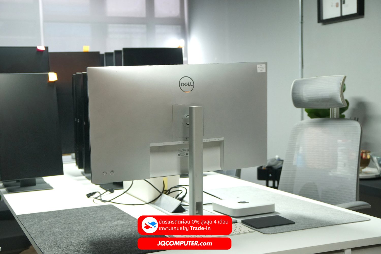 Dell UltraSharp U3223QE 32” 4K USB-C - Image 2