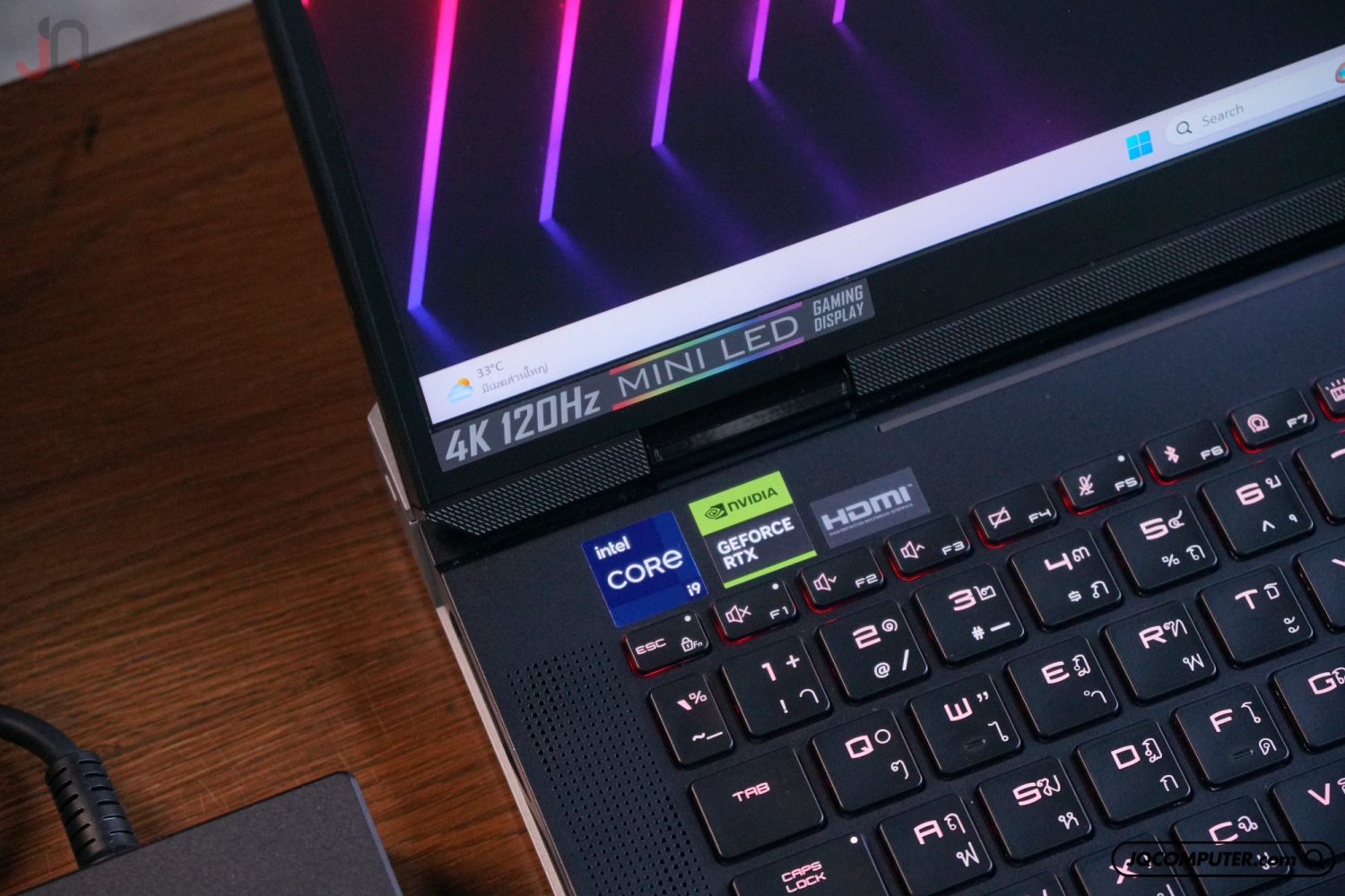 MSI Titan 18 HX - Image 12