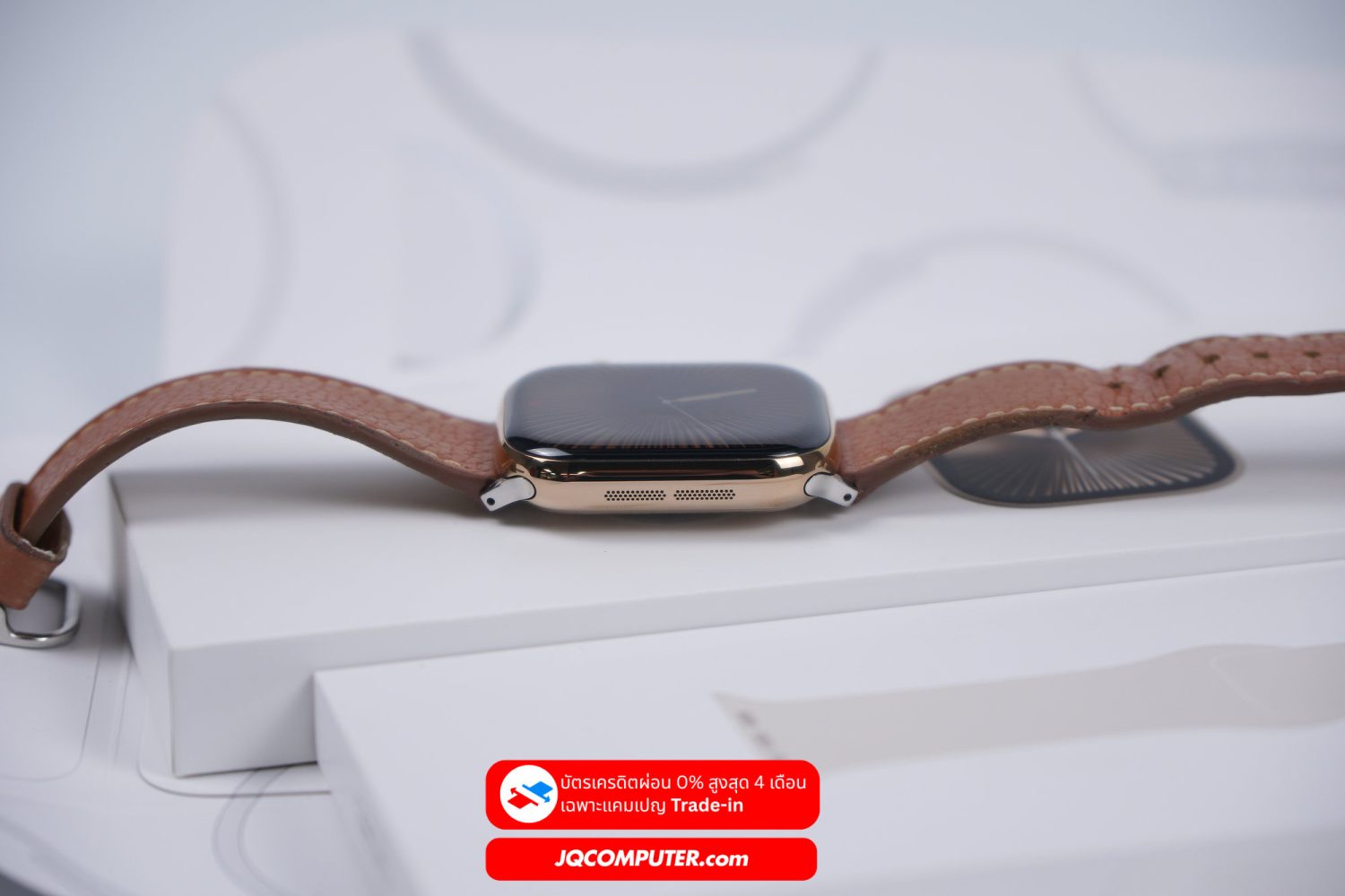 Apple Watch 10 Titanium Cellular (APC+) - Image 4
