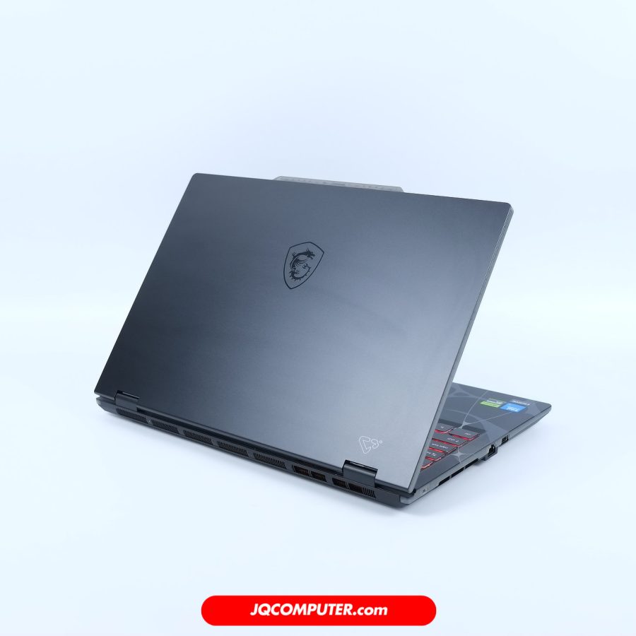 Alternative view of MSI CYBORG 15