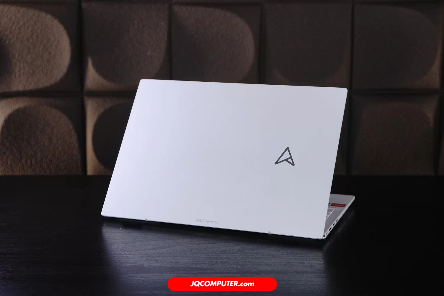 Asus ZenBook S13 OLED - Image 6