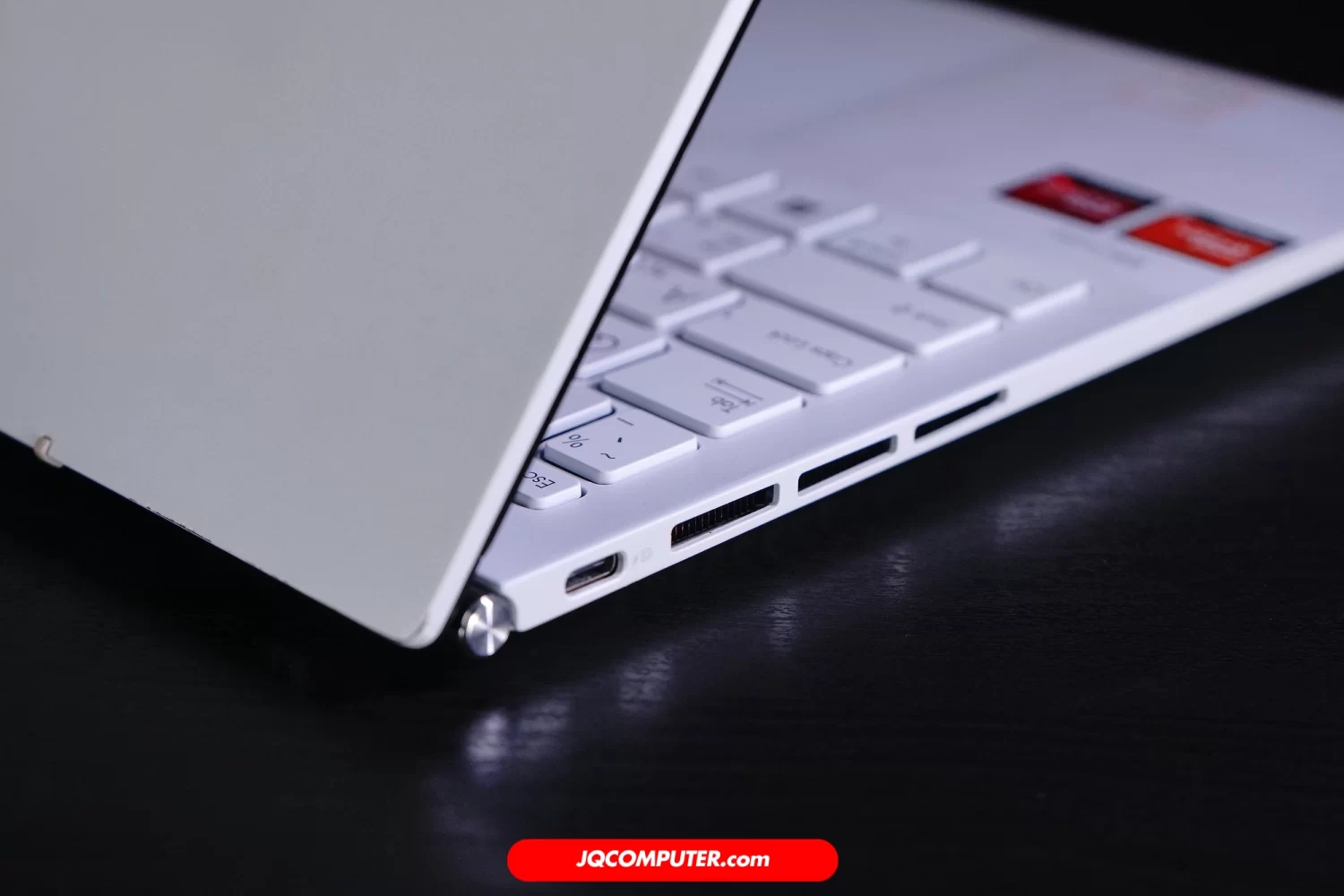 Asus ZenBook S13 OLED - Image 8