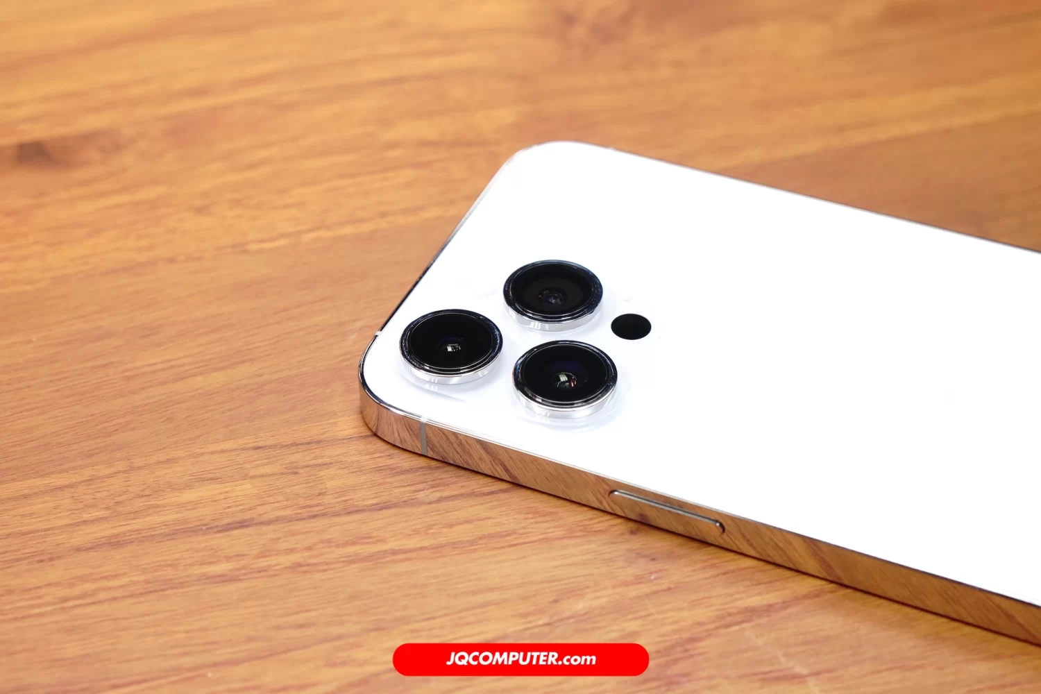 iPhone 14 Pro Max - Image 3
