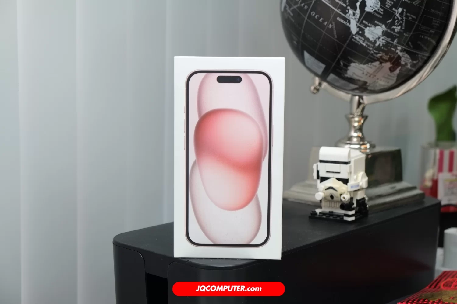 iPhone 15 - Image 3
