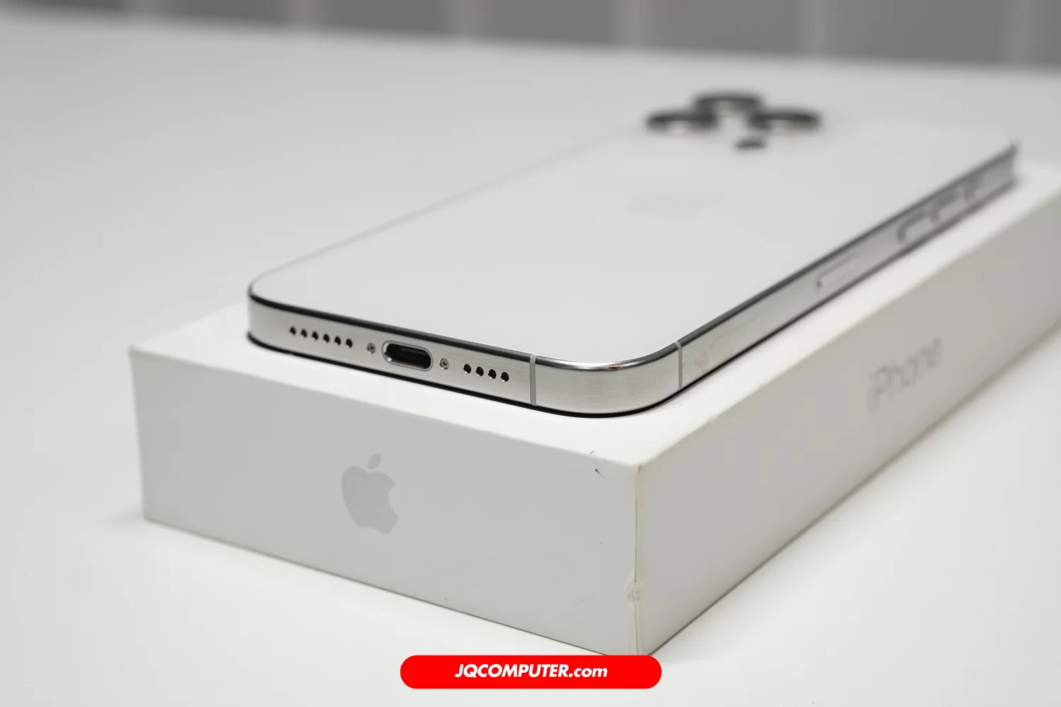 iPhone 15 Pro Max - Image 9