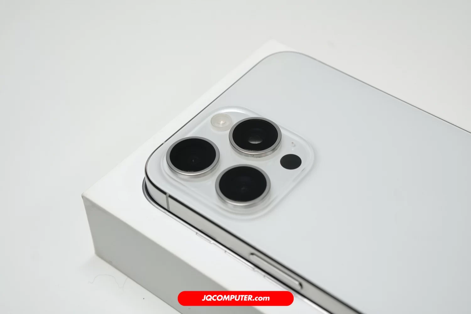 iPhone 15 Pro Max - Image 8