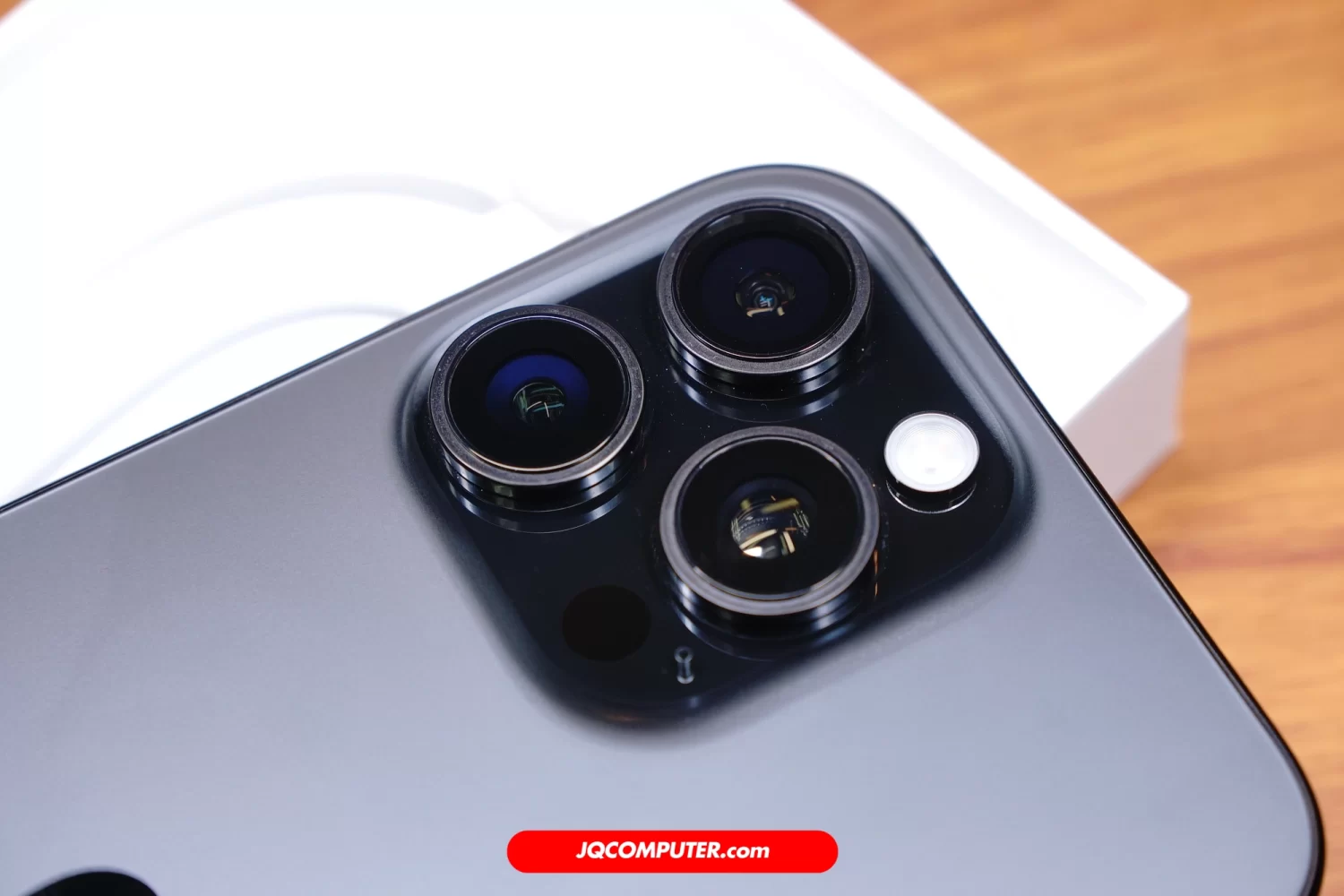 iPhone 16 Pro Max - Image 7