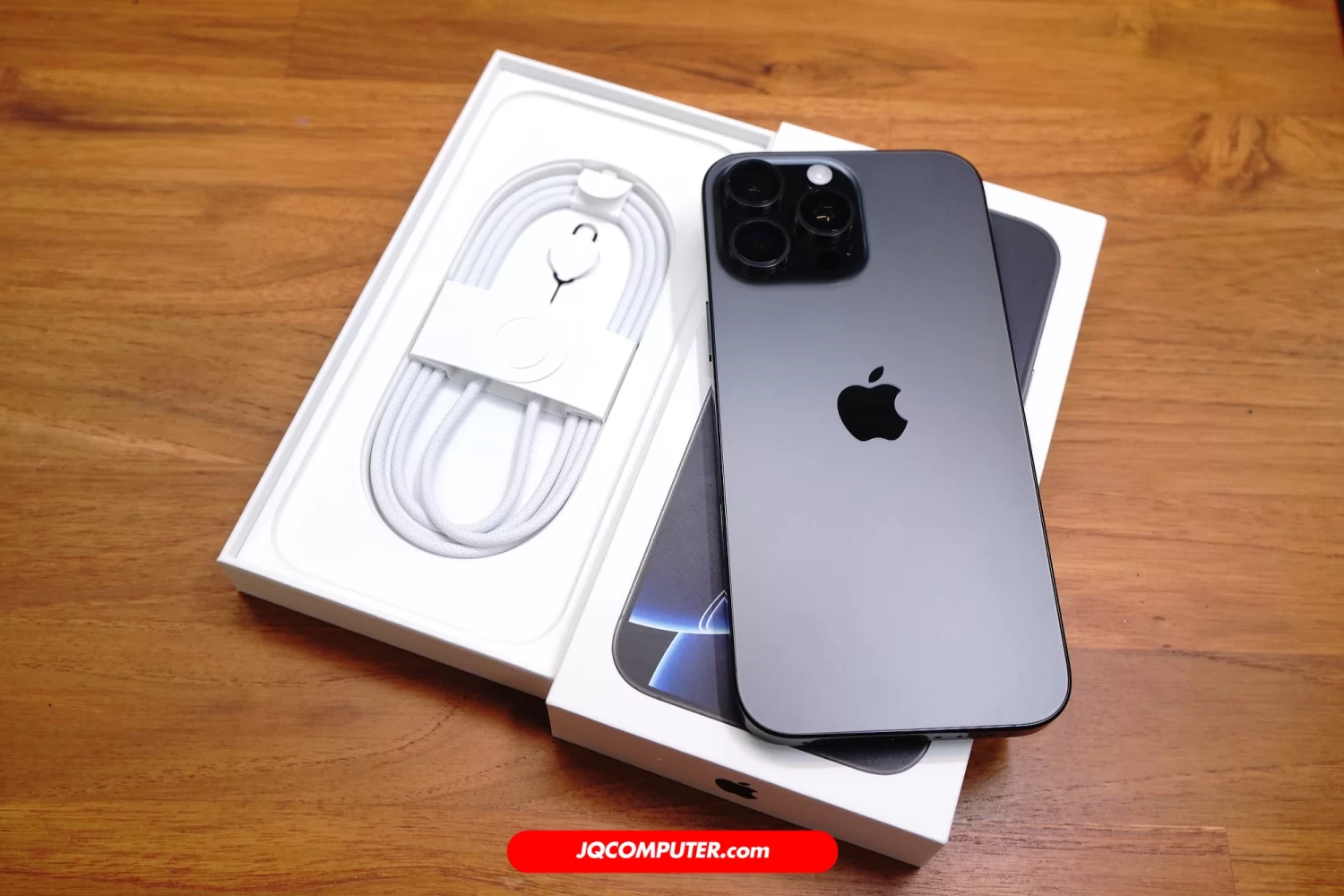 iPhone 16 Pro Max - Image 8