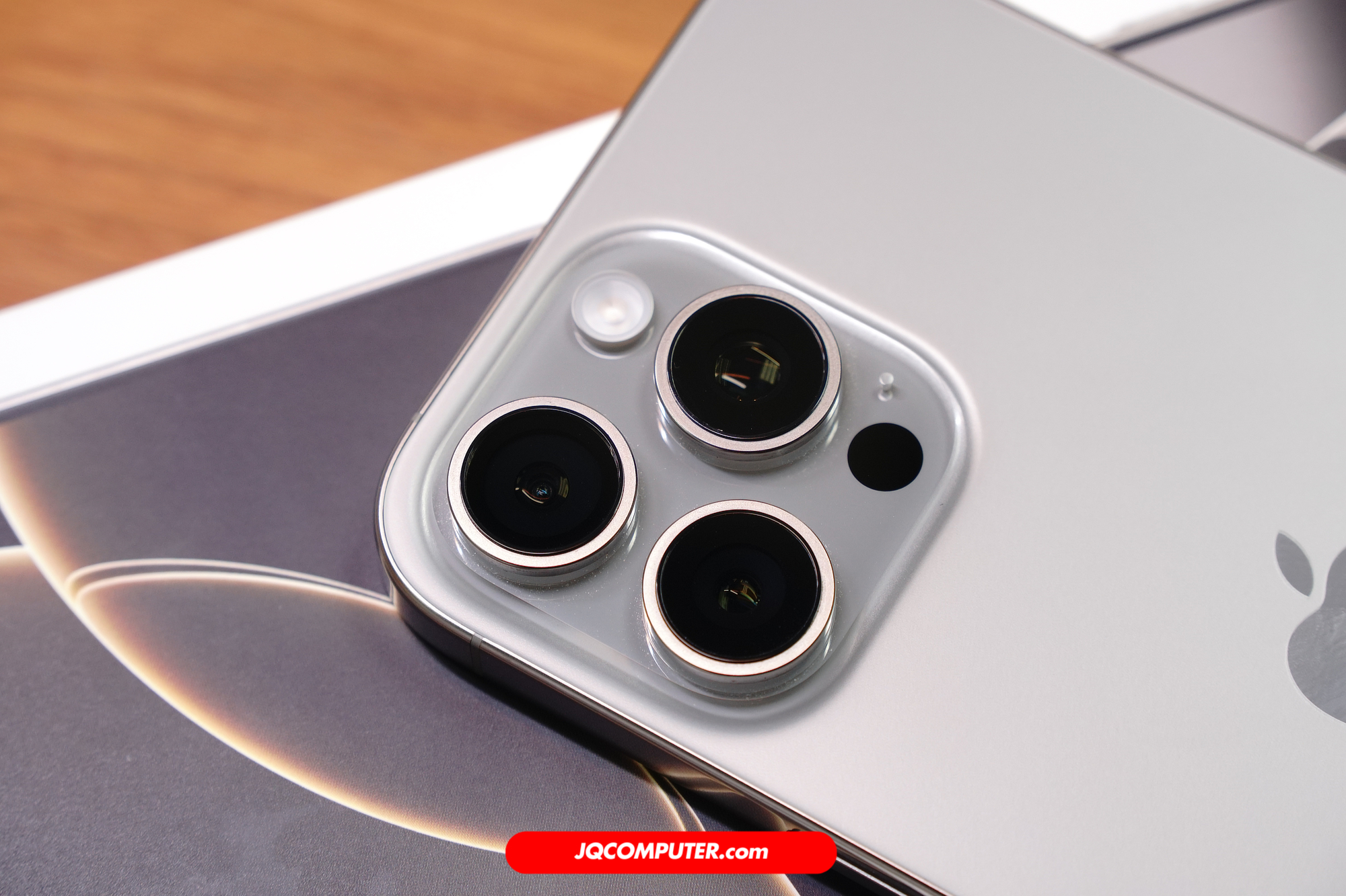 iPhone 16 Pro Max - Image 7