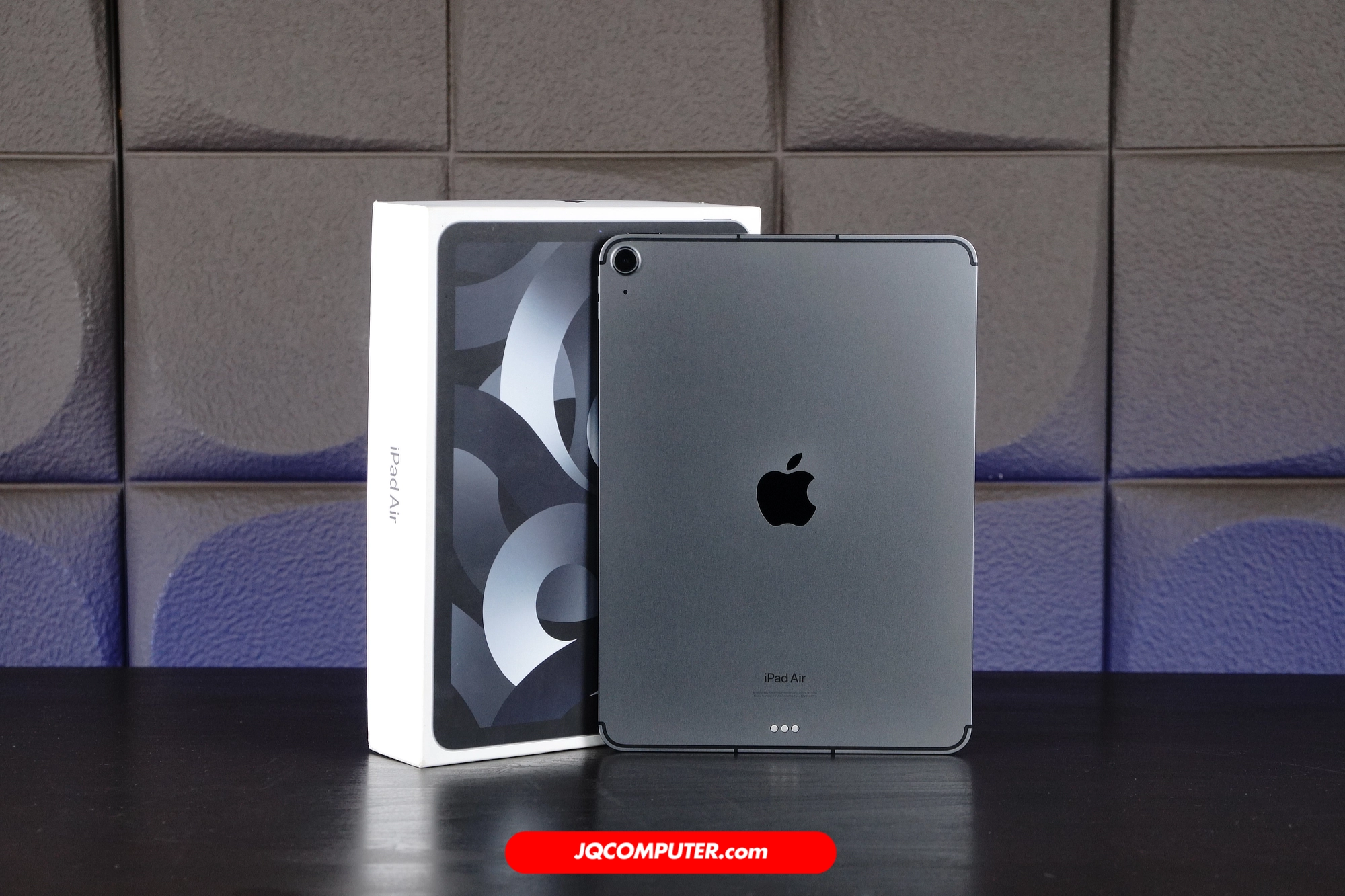 iPad Air 5 Cellular - Image 2