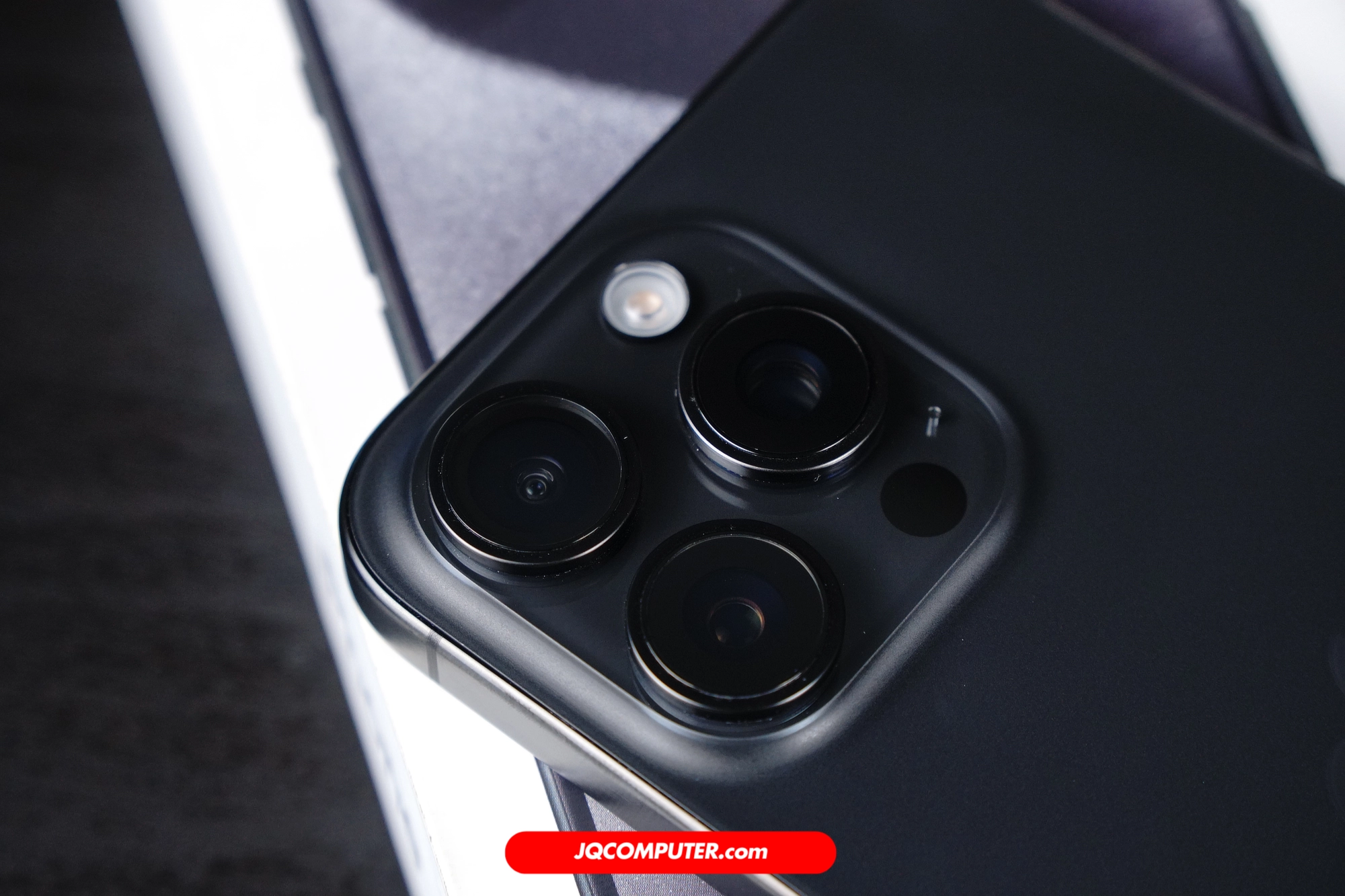 iPhone 15 Pro Max - Image 3