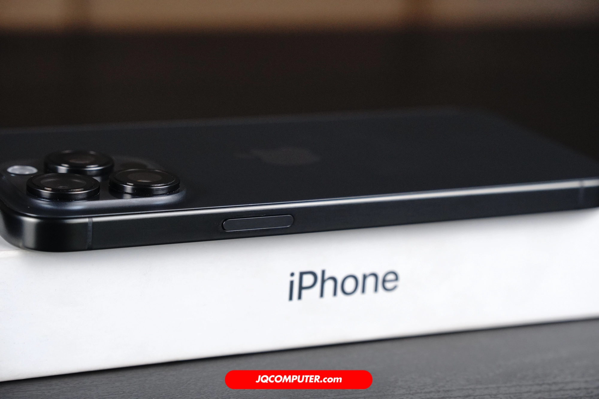 iPhone 15 Pro Max - Image 4