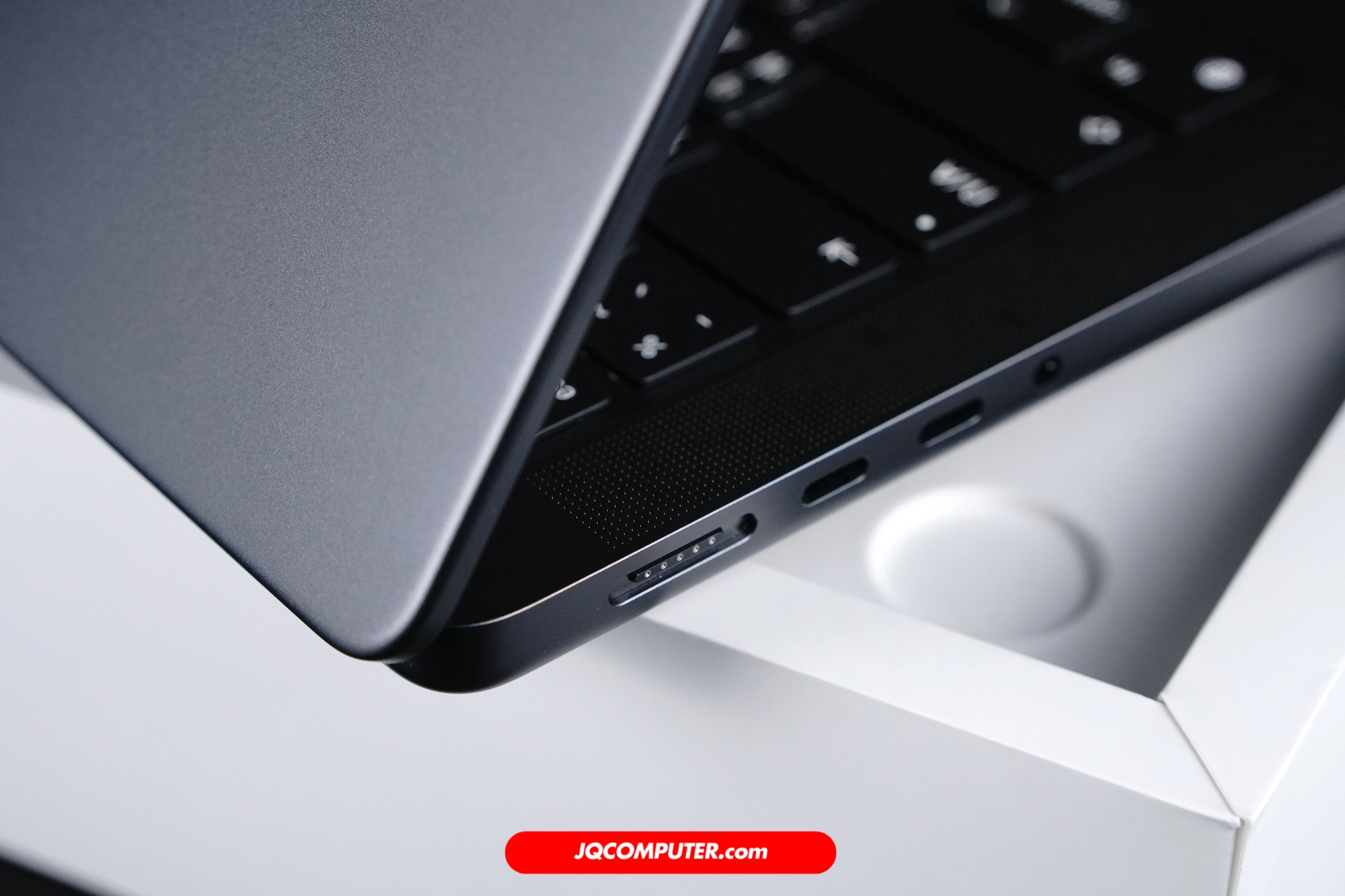 MacBook Pro 14 Apple M4 - Image 7