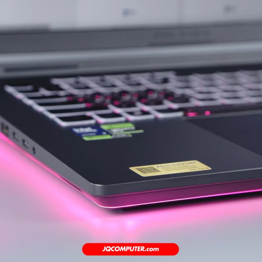 Alternative view of Asus ROG Strix G16 (2025)