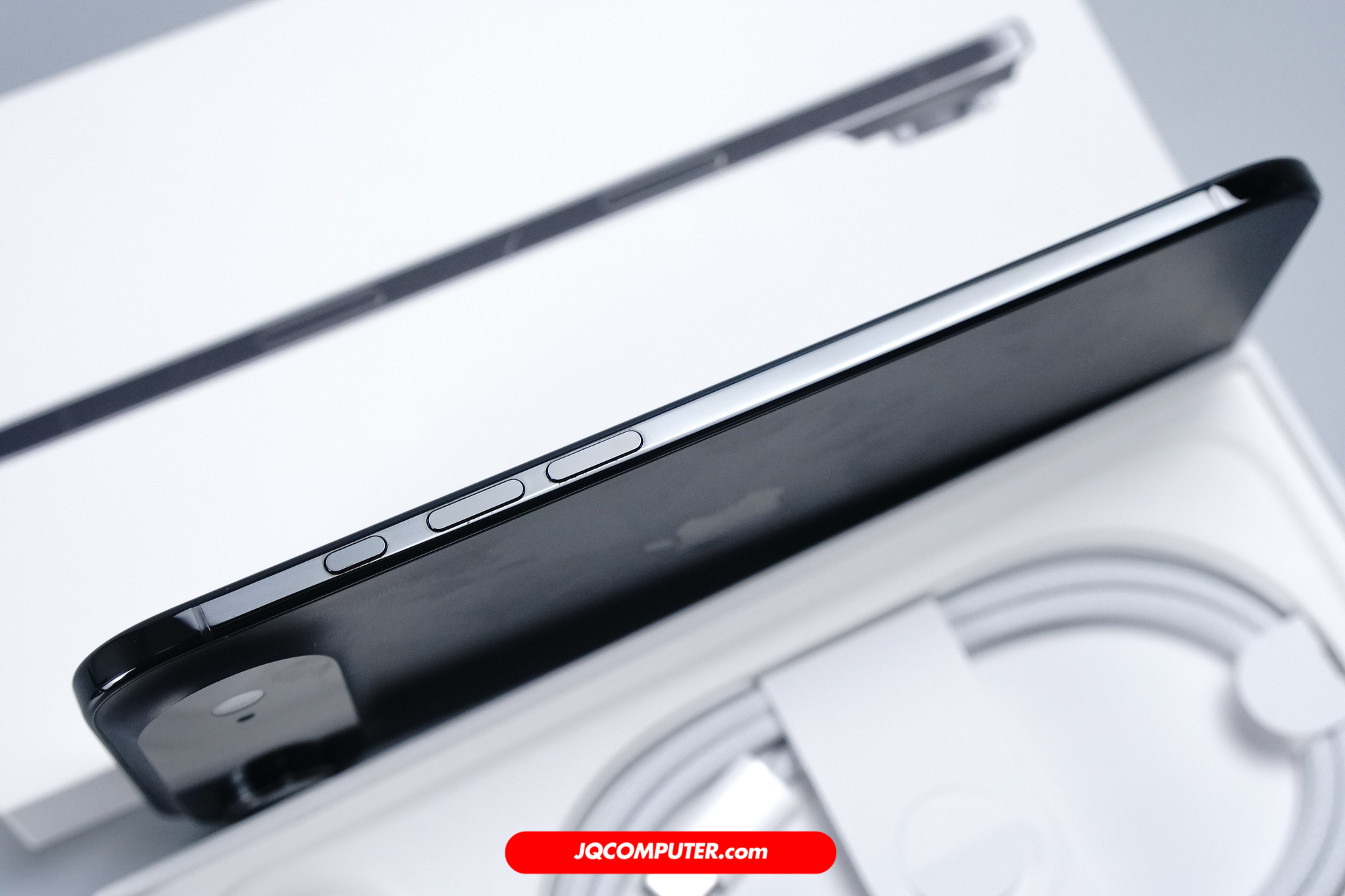 iPhone Air - Image 8