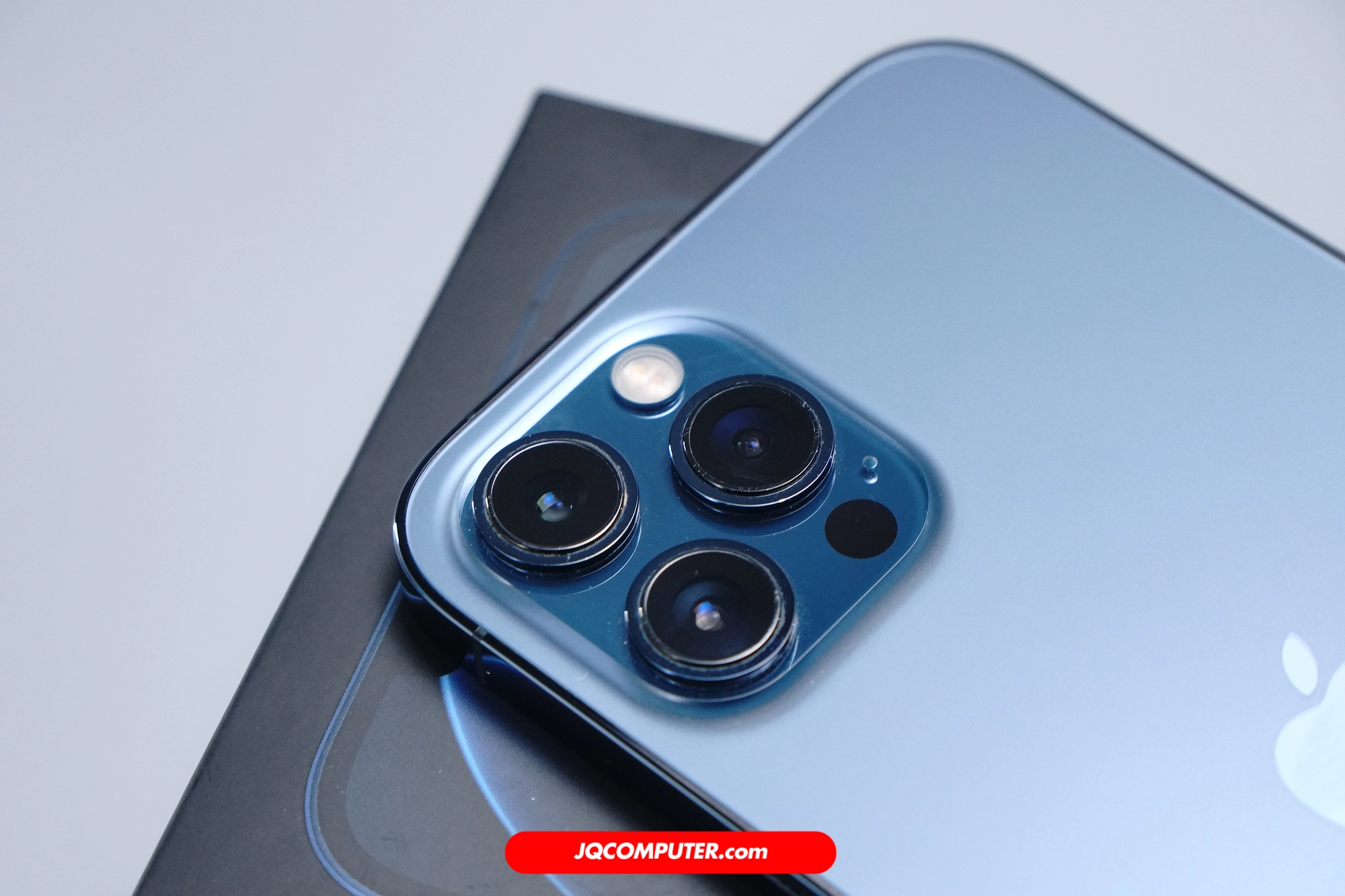 iPhone 12 Pro Max - Image 3